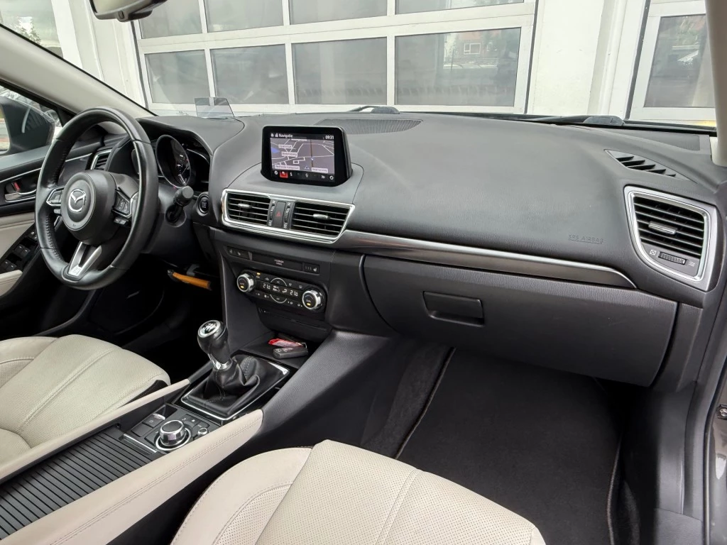 Hoofdafbeelding Mazda 3