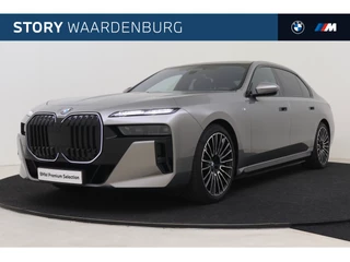 Hoofdafbeelding BMW i7 BMW i7 eDrive50 M Sport / Panoramadak Sky Lounge / Massagefunctie / Parking Assistant Professional / Executive Lounge Seating / Active Steering