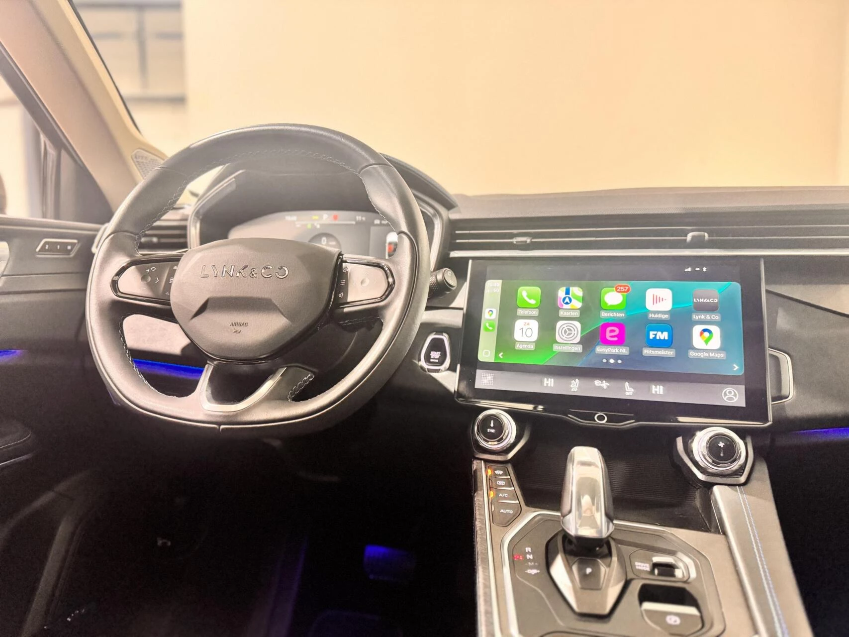 Hoofdafbeelding Lynk & Co 01