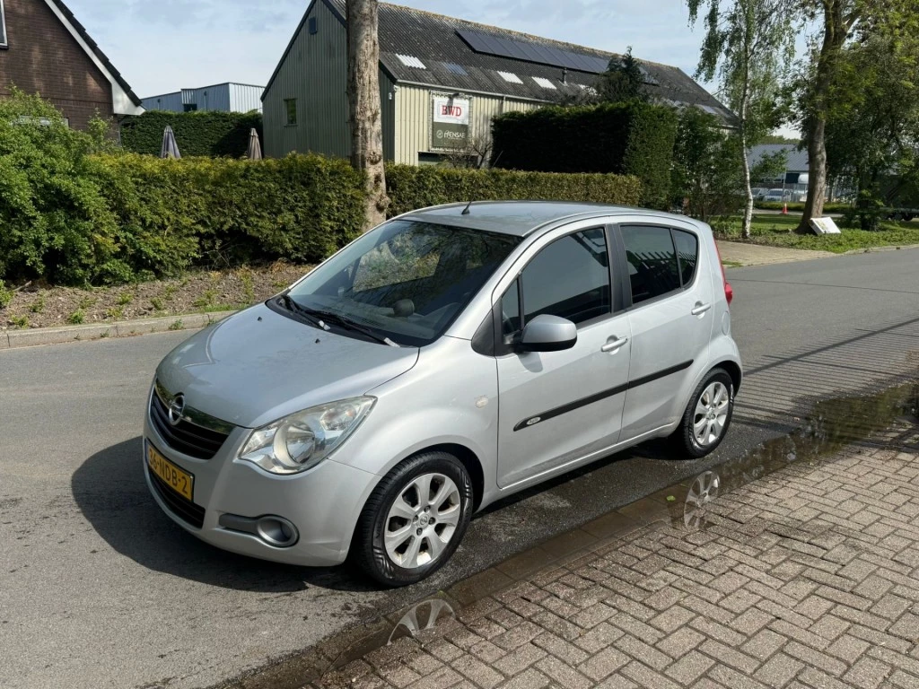 Hoofdafbeelding Opel Agila