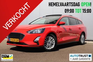 Ford Focus Wagon 1.0 EcoBoost Hybrid Titanium X Business Panoramadak Trekhaak Navigatie Achteruitrijcamera Stuur & Stoelverwarming
