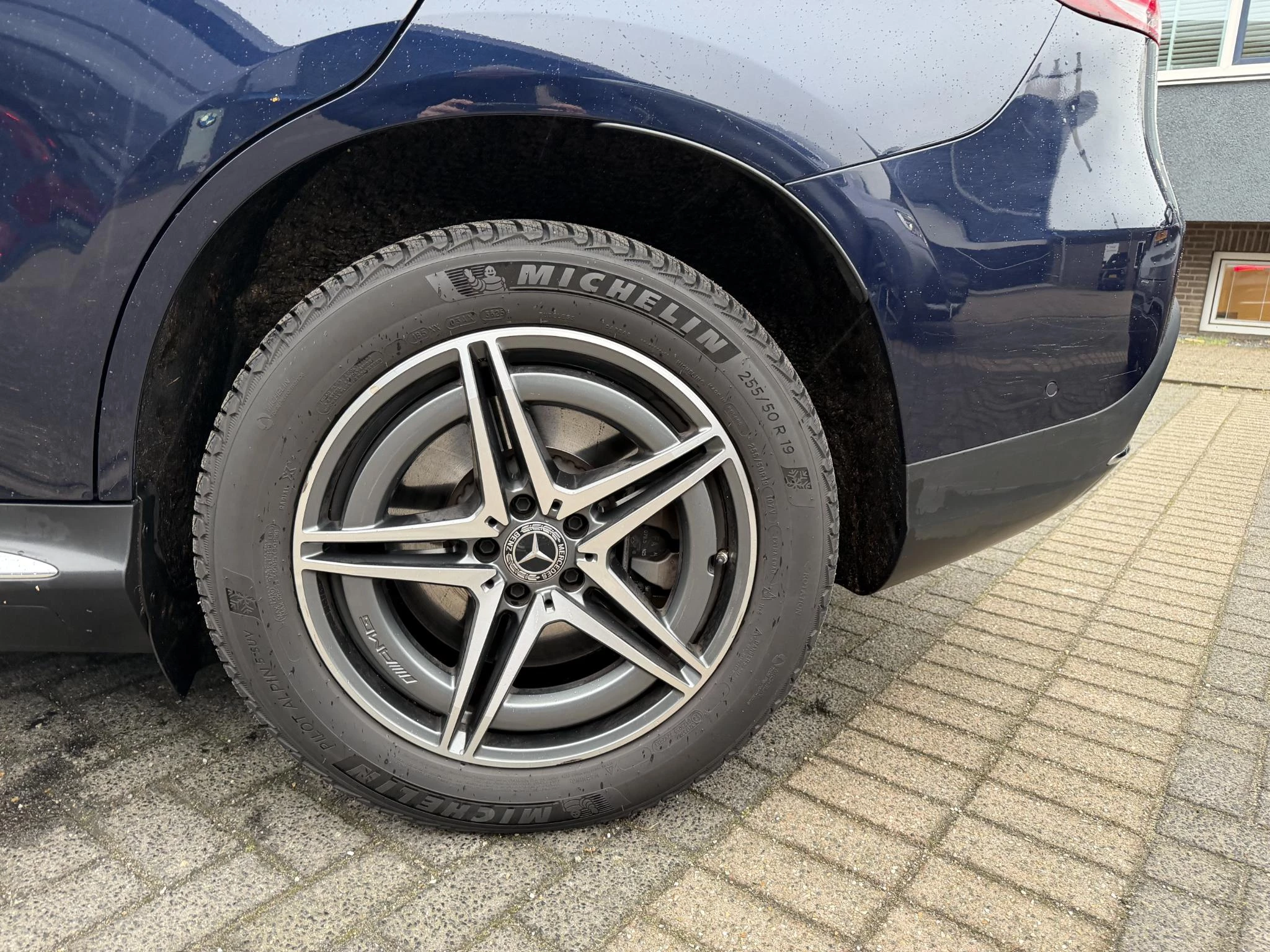 Hoofdafbeelding Mercedes-Benz EQC