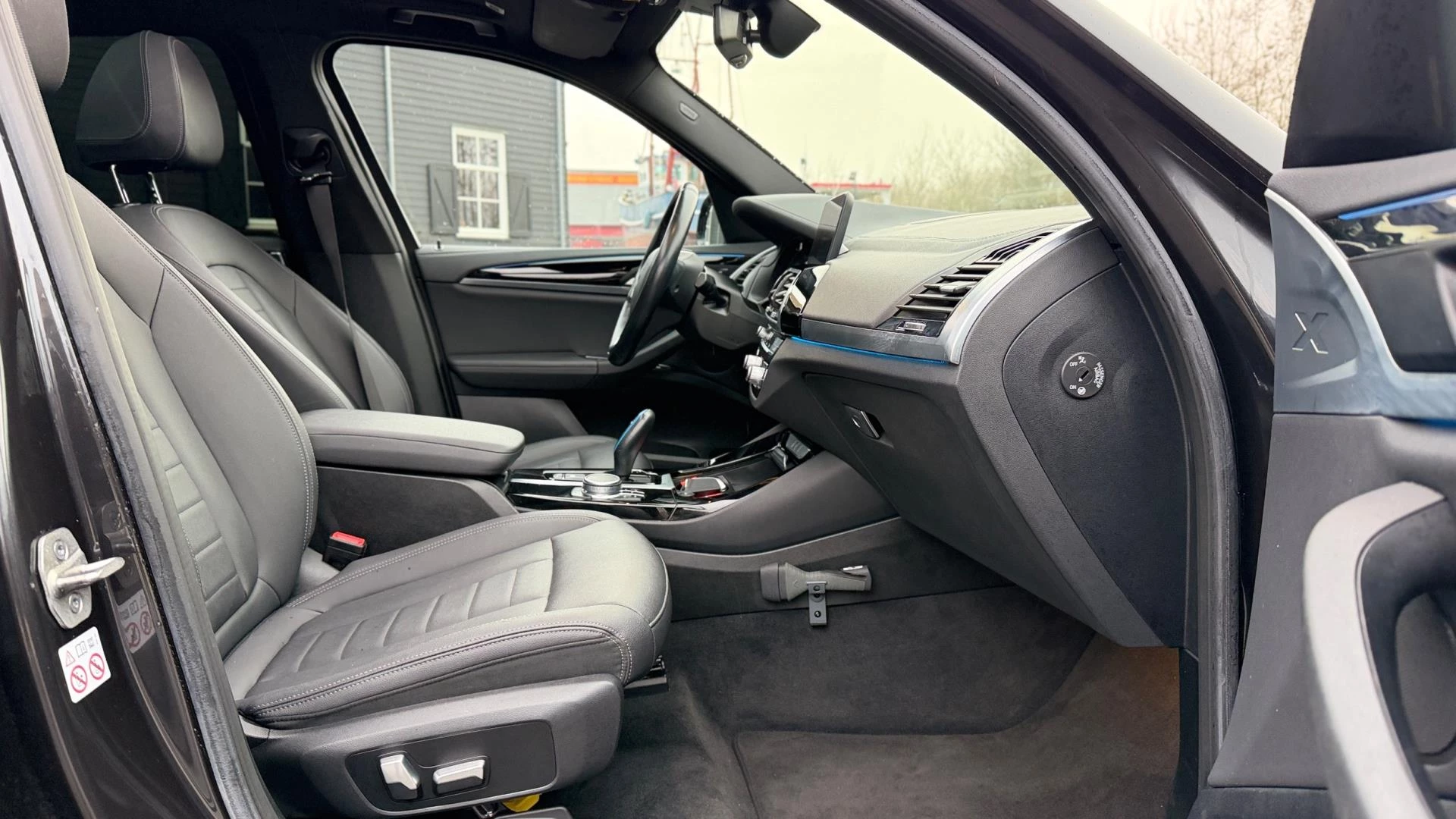 Hoofdafbeelding BMW iX3