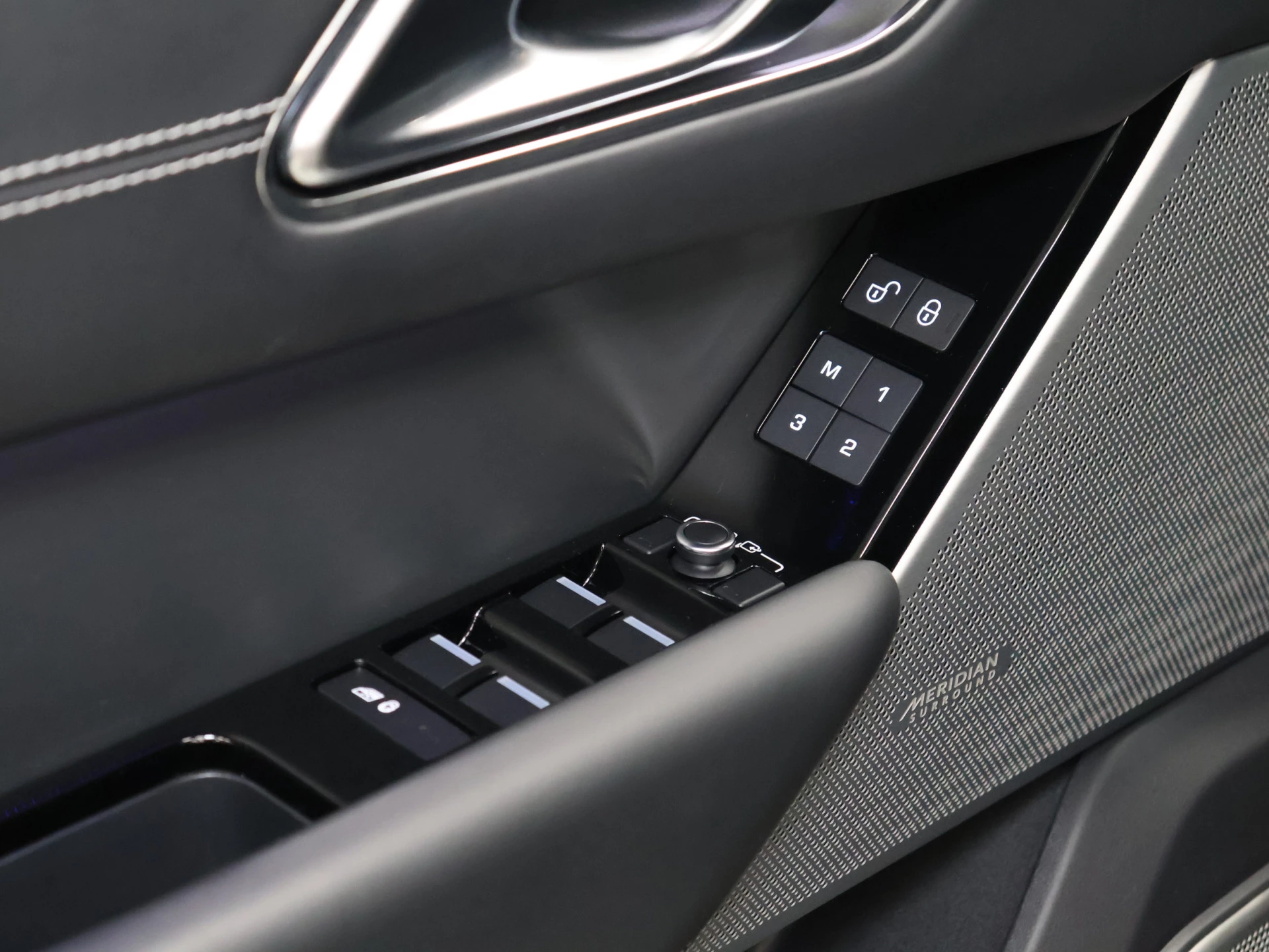 Hoofdafbeelding Land Rover Range Rover Velar