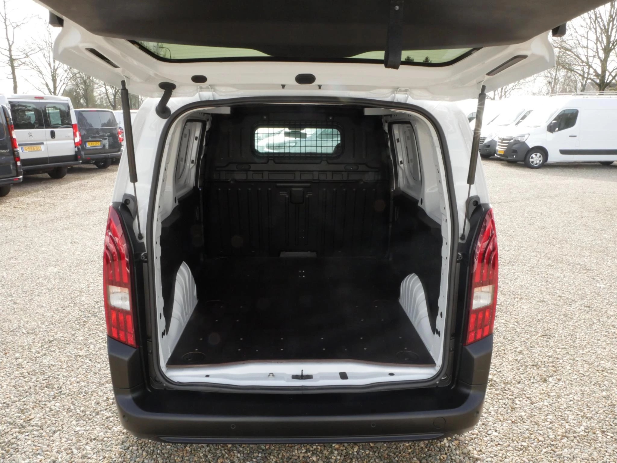 Hoofdafbeelding Peugeot Partner