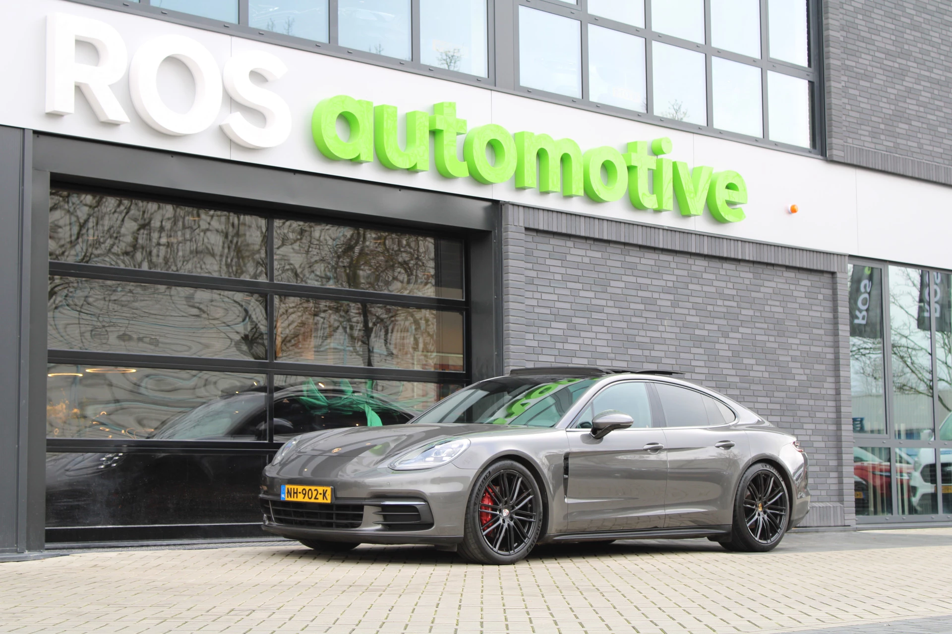 Hoofdafbeelding Porsche Panamera