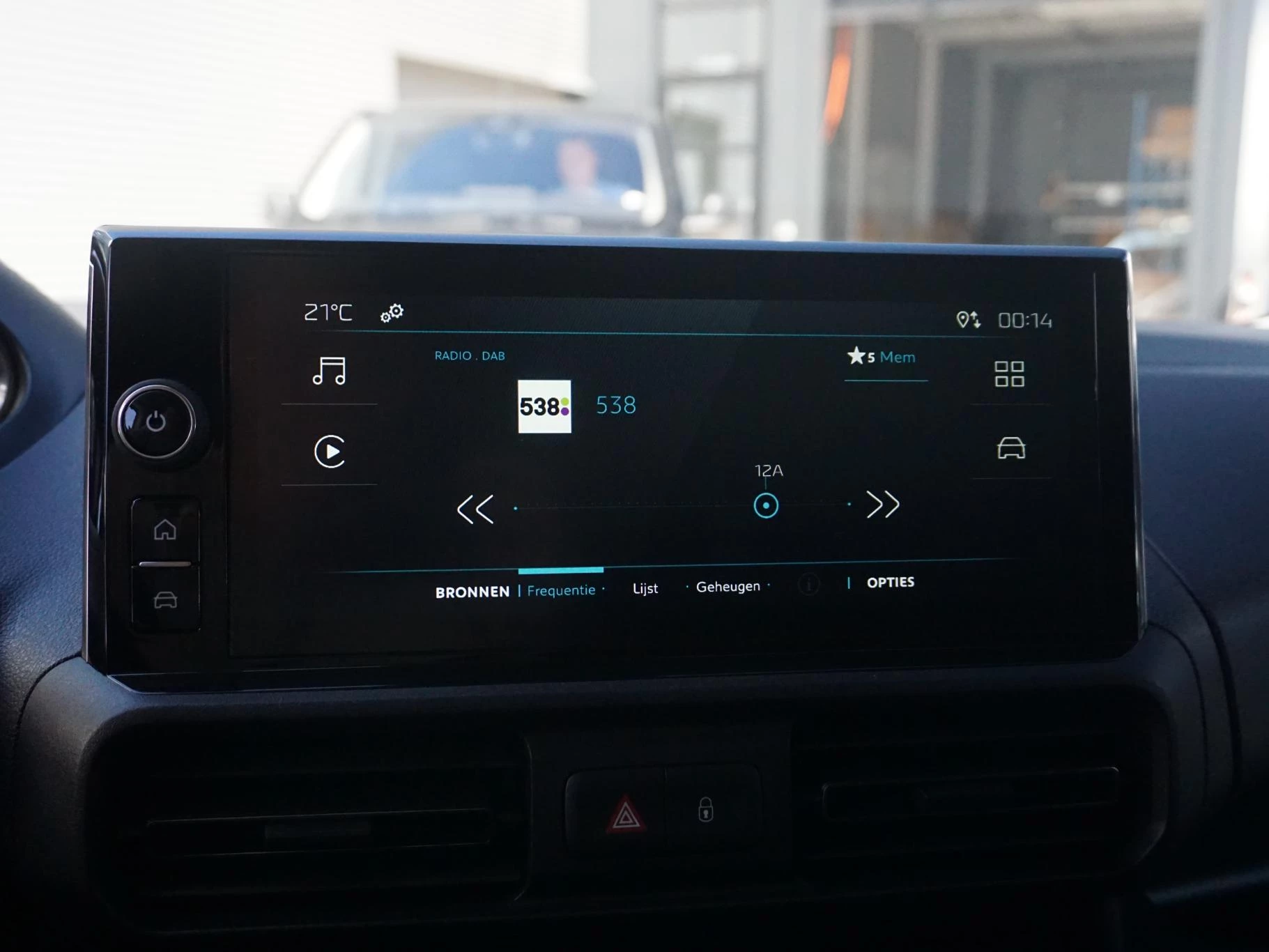 Hoofdafbeelding Peugeot e-Partner