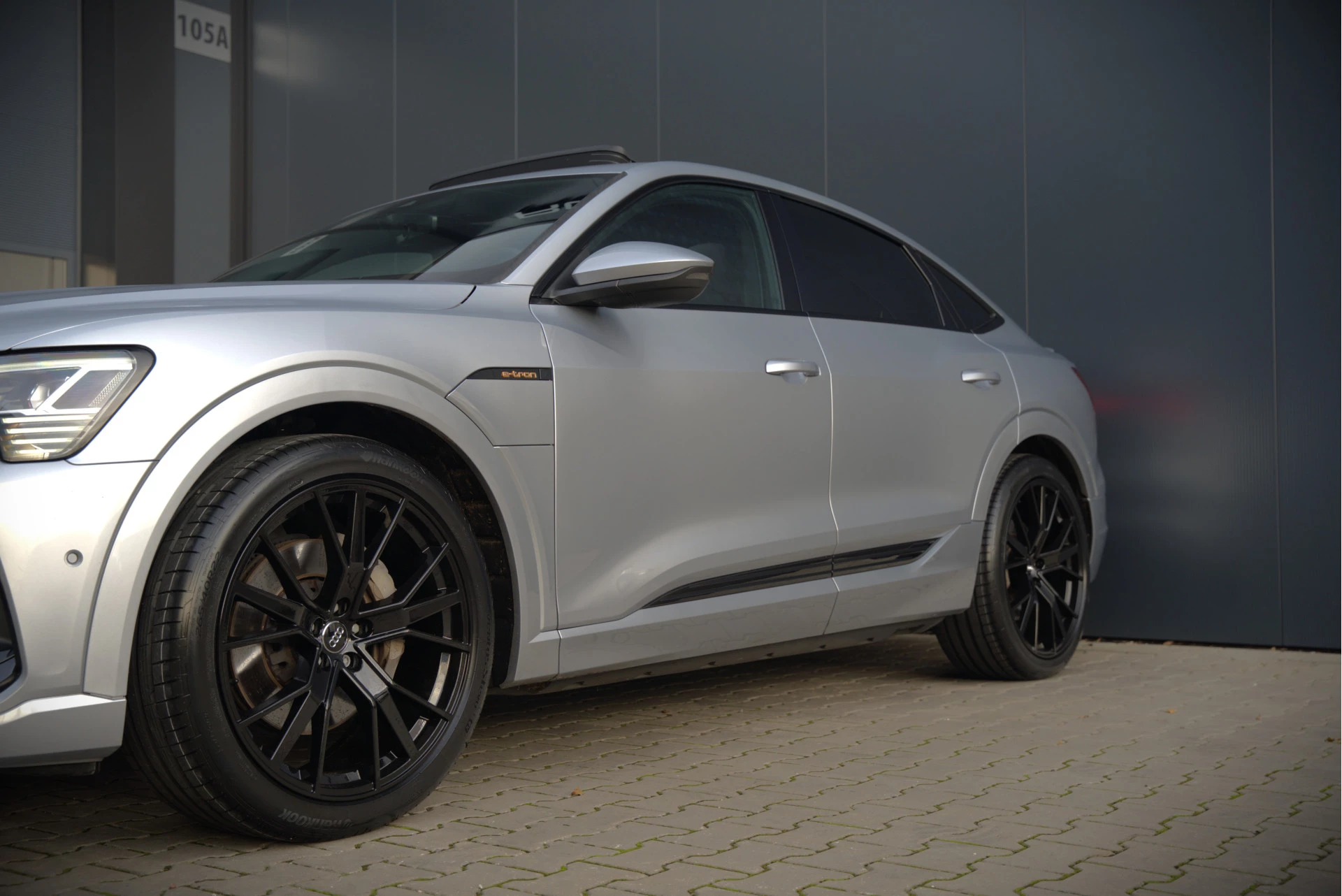 Hoofdafbeelding Audi e-tron