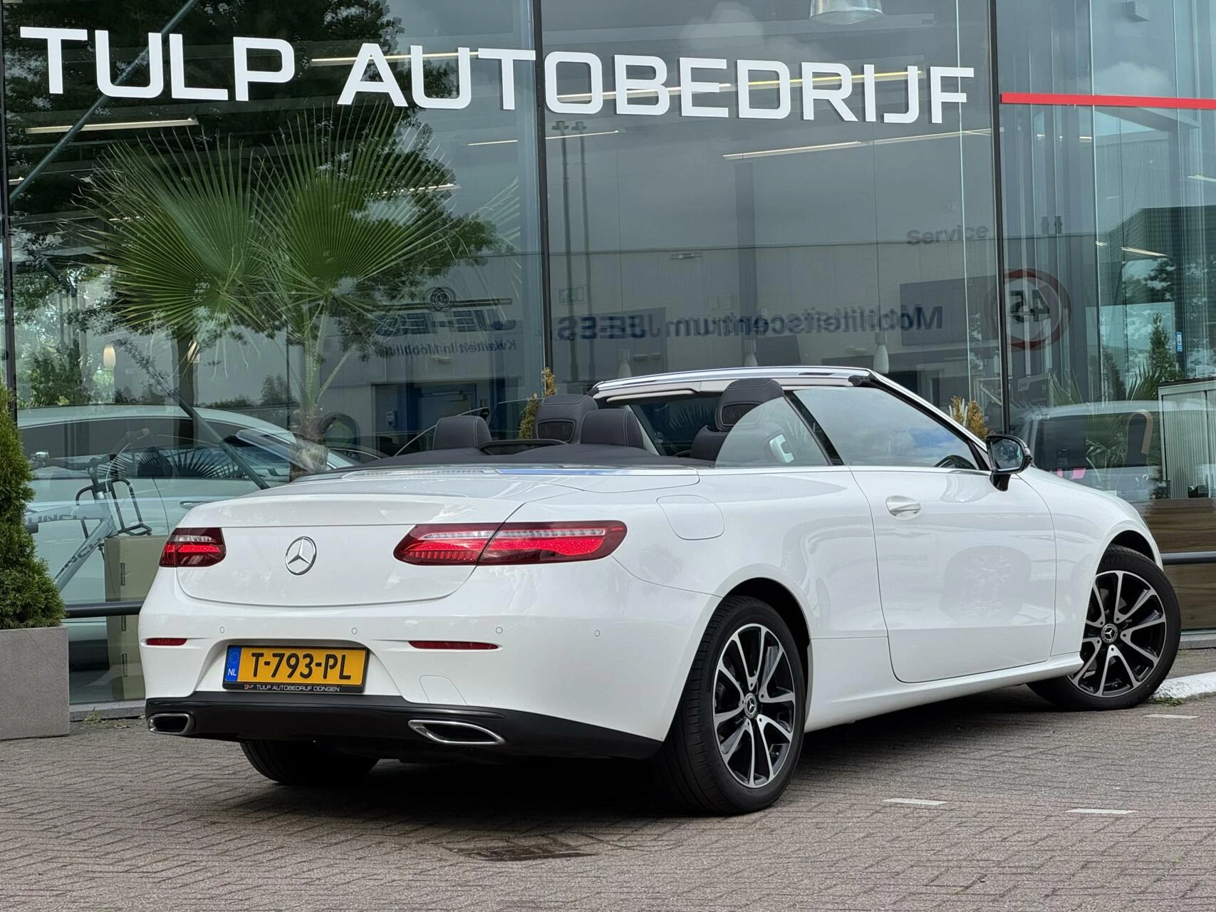Hoofdafbeelding Mercedes-Benz E-Klasse