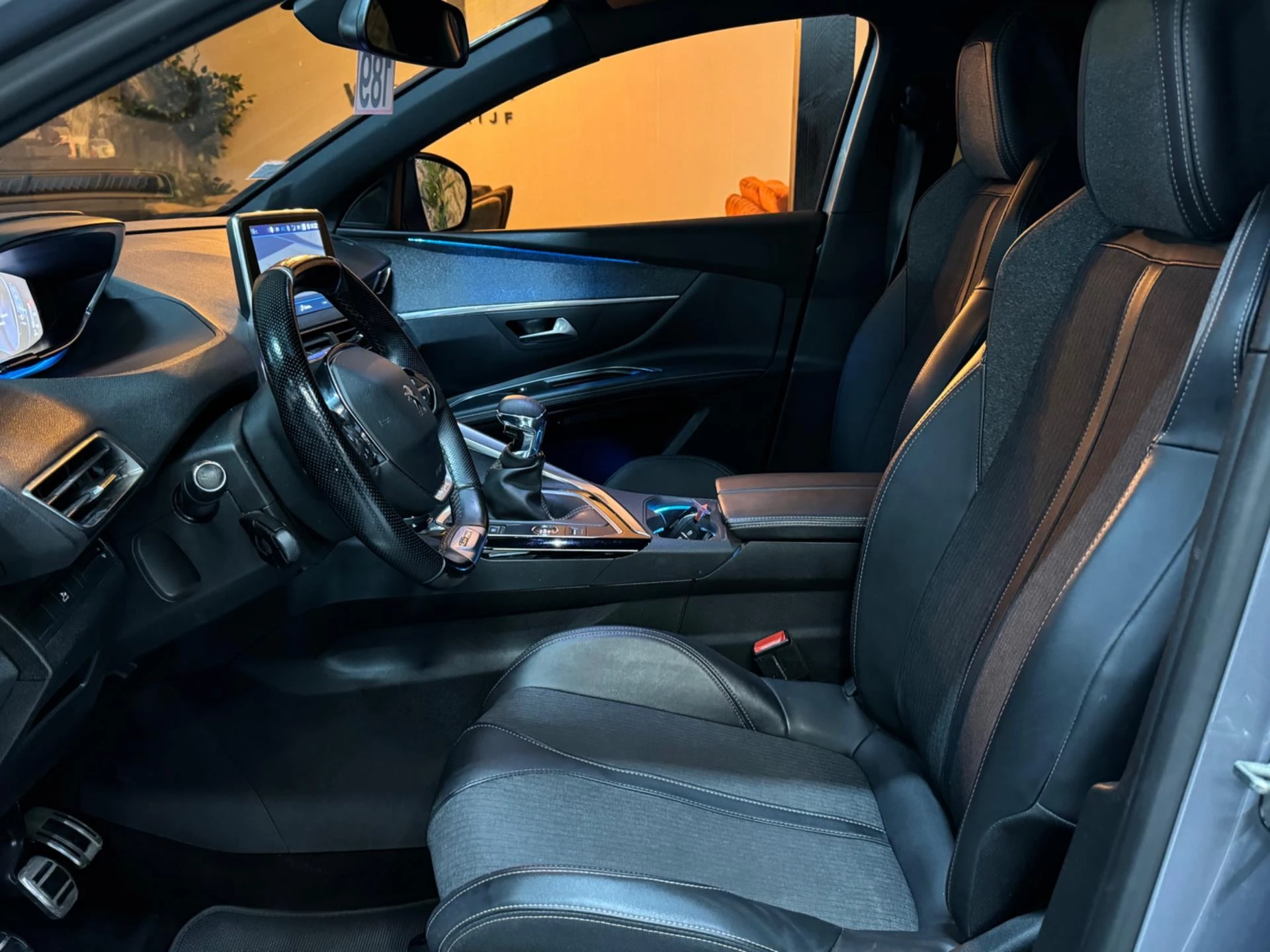 Hoofdafbeelding Peugeot 5008