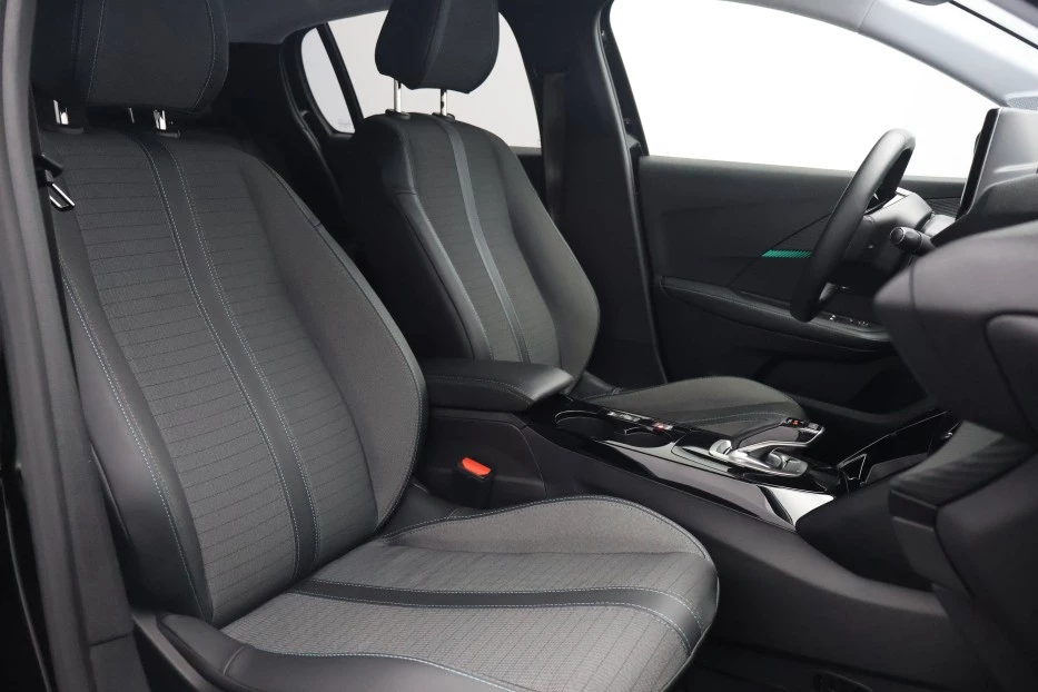 Hoofdafbeelding Peugeot e-208