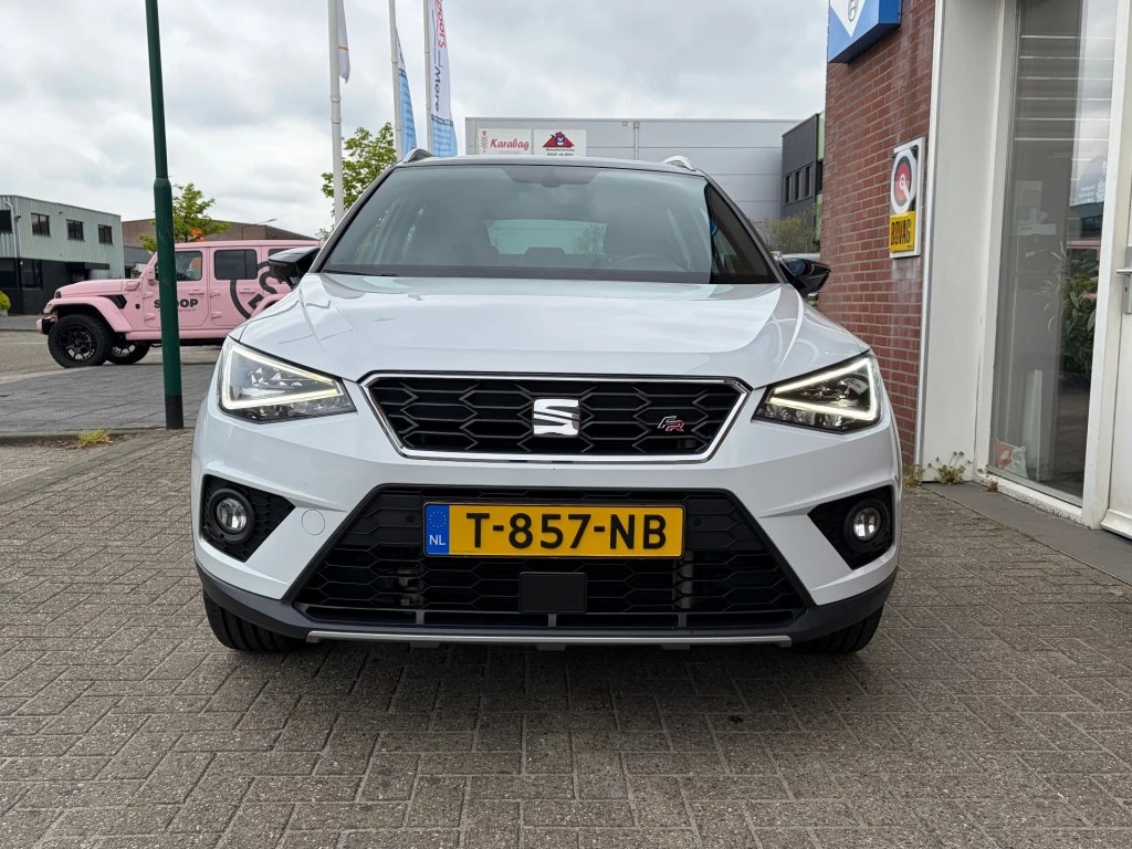 Hoofdafbeelding SEAT Arona