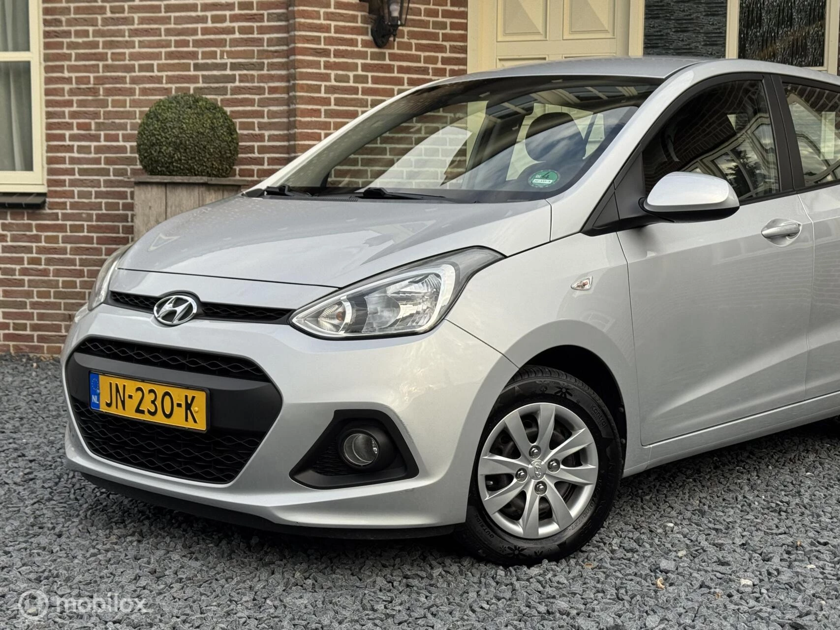 Hoofdafbeelding Hyundai i10