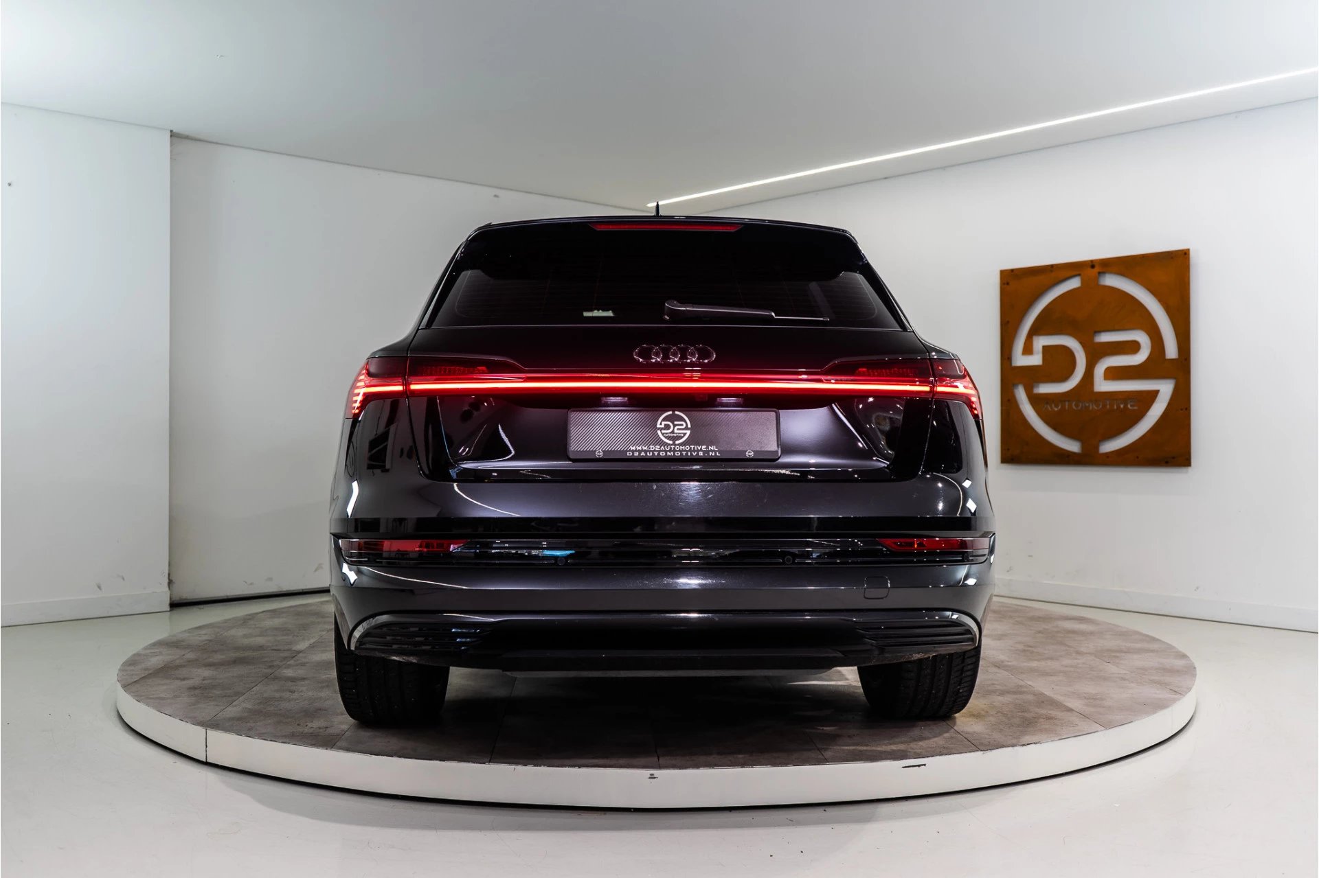 Hoofdafbeelding Audi e-tron