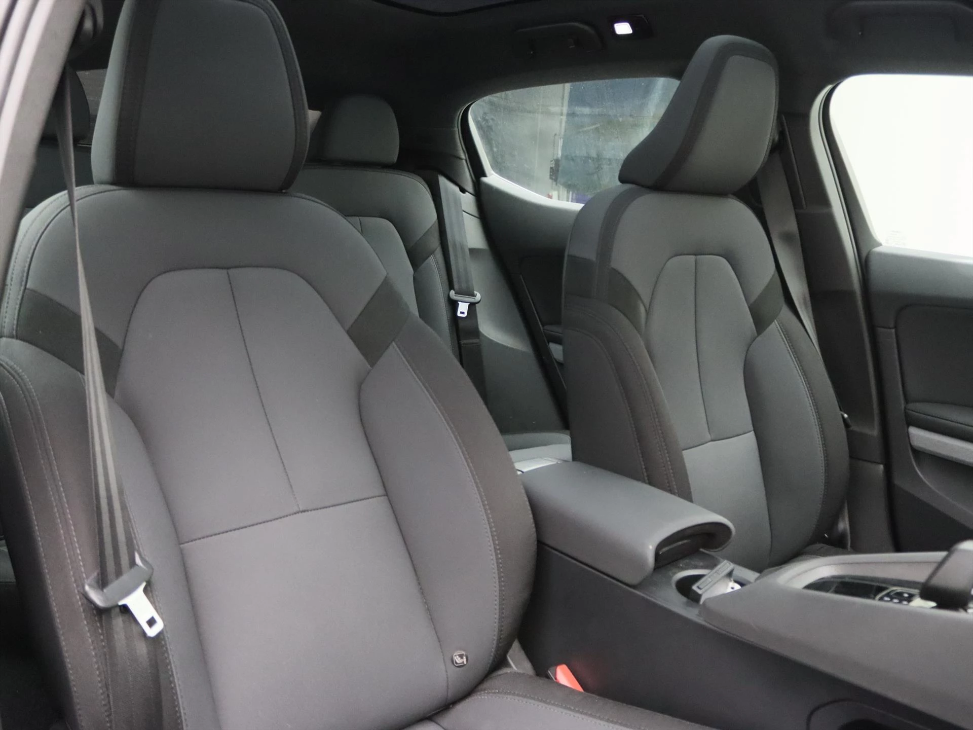 Hoofdafbeelding Polestar 2