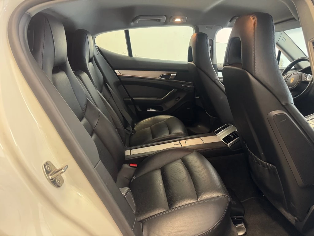 Hoofdafbeelding Porsche Panamera