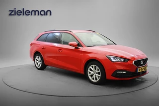 Hoofdafbeelding SEAT Leon SEAT Leon Sportstourer 1.0 TSI Reference - Carplay, Navi, Cruise, Clima