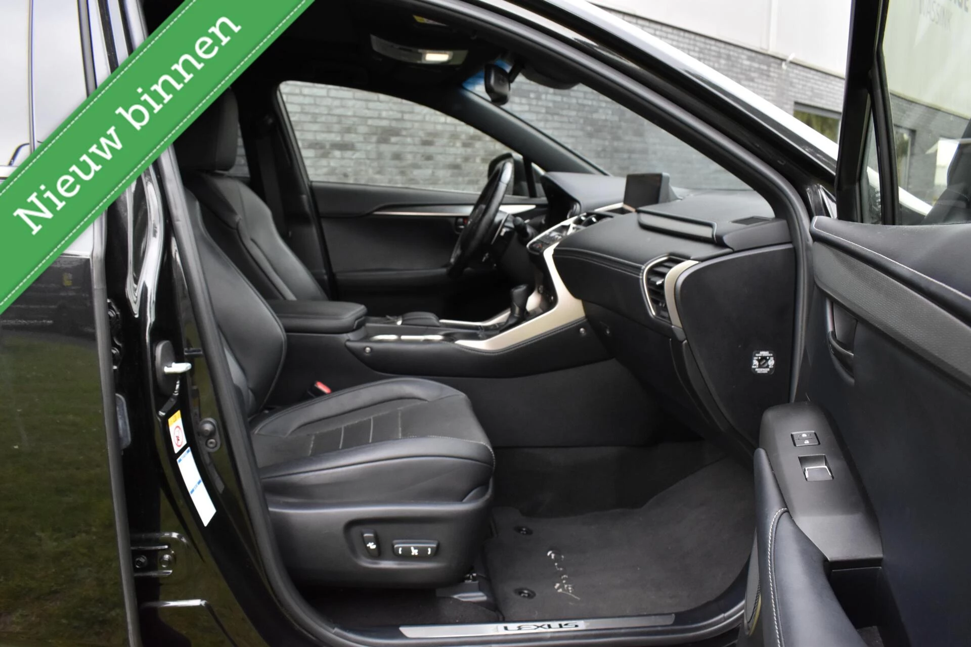 Hoofdafbeelding Lexus NX