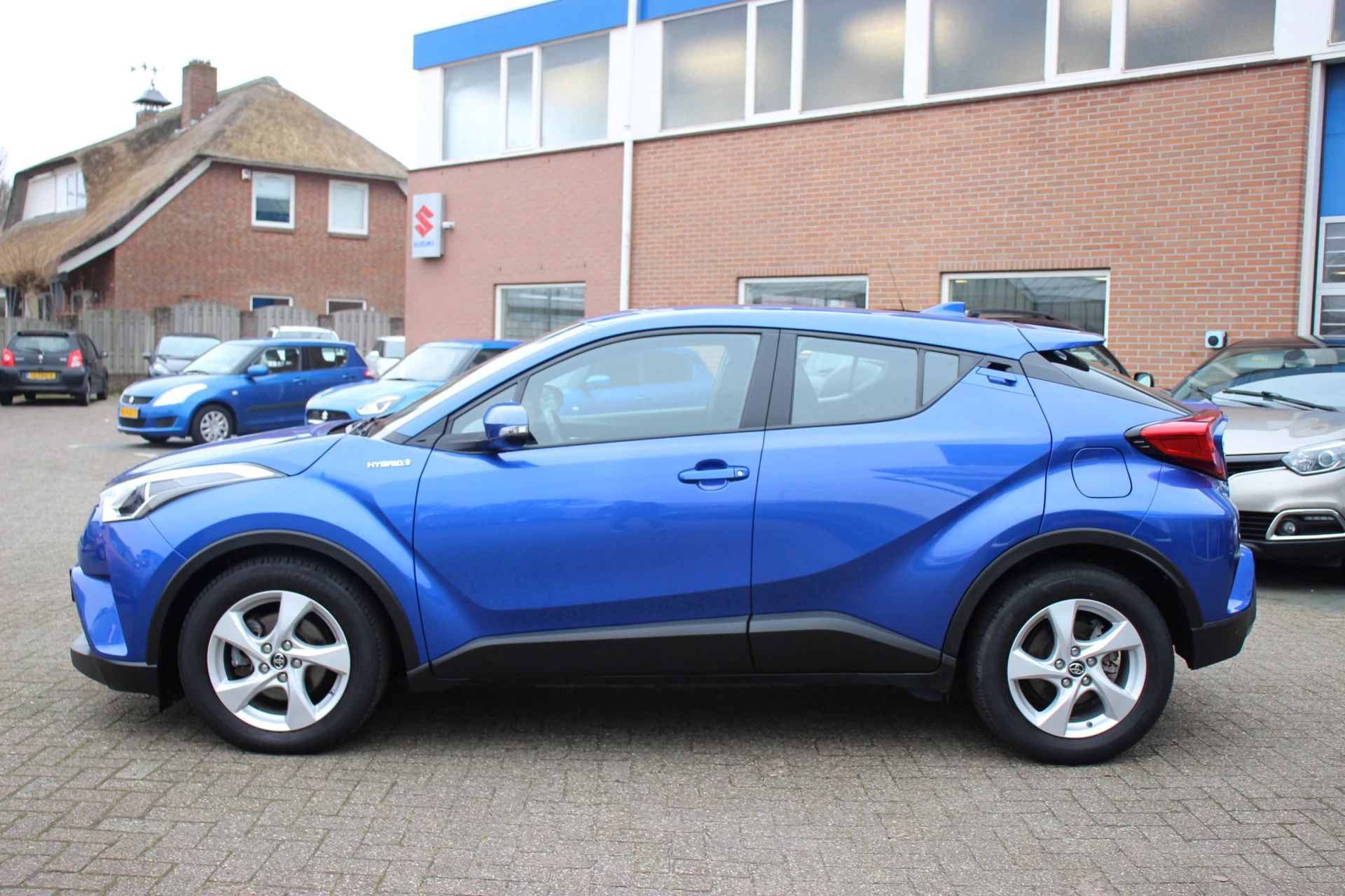 Hoofdafbeelding Toyota C-HR