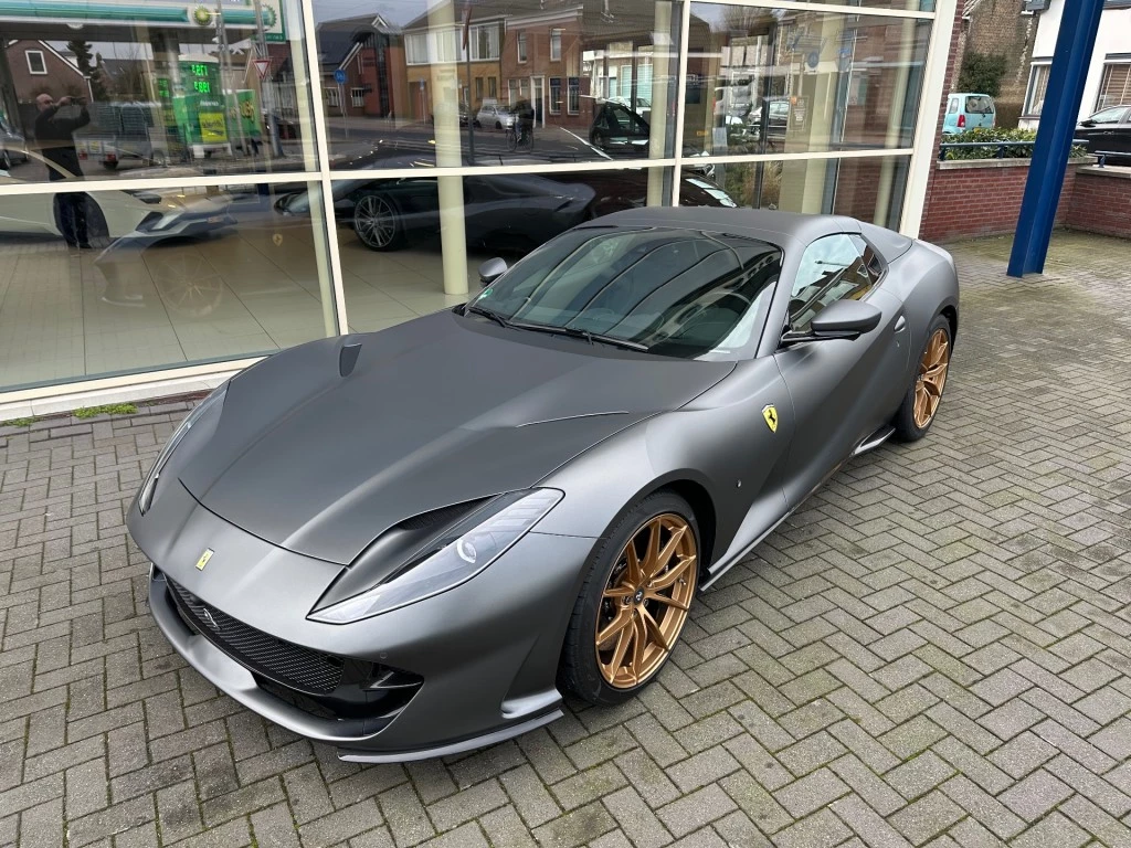 Hoofdafbeelding Ferrari 812