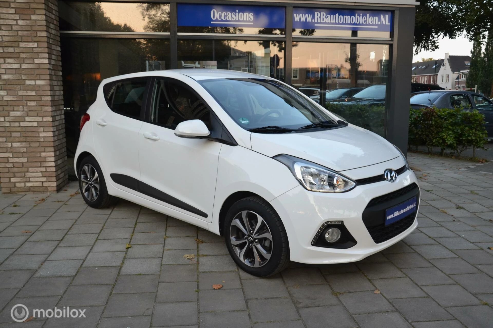 Hoofdafbeelding Hyundai i10