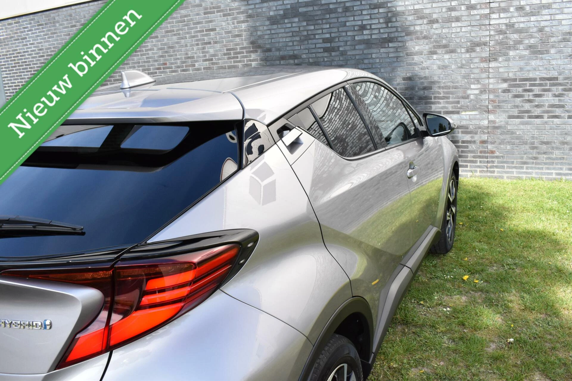 Hoofdafbeelding Toyota C-HR