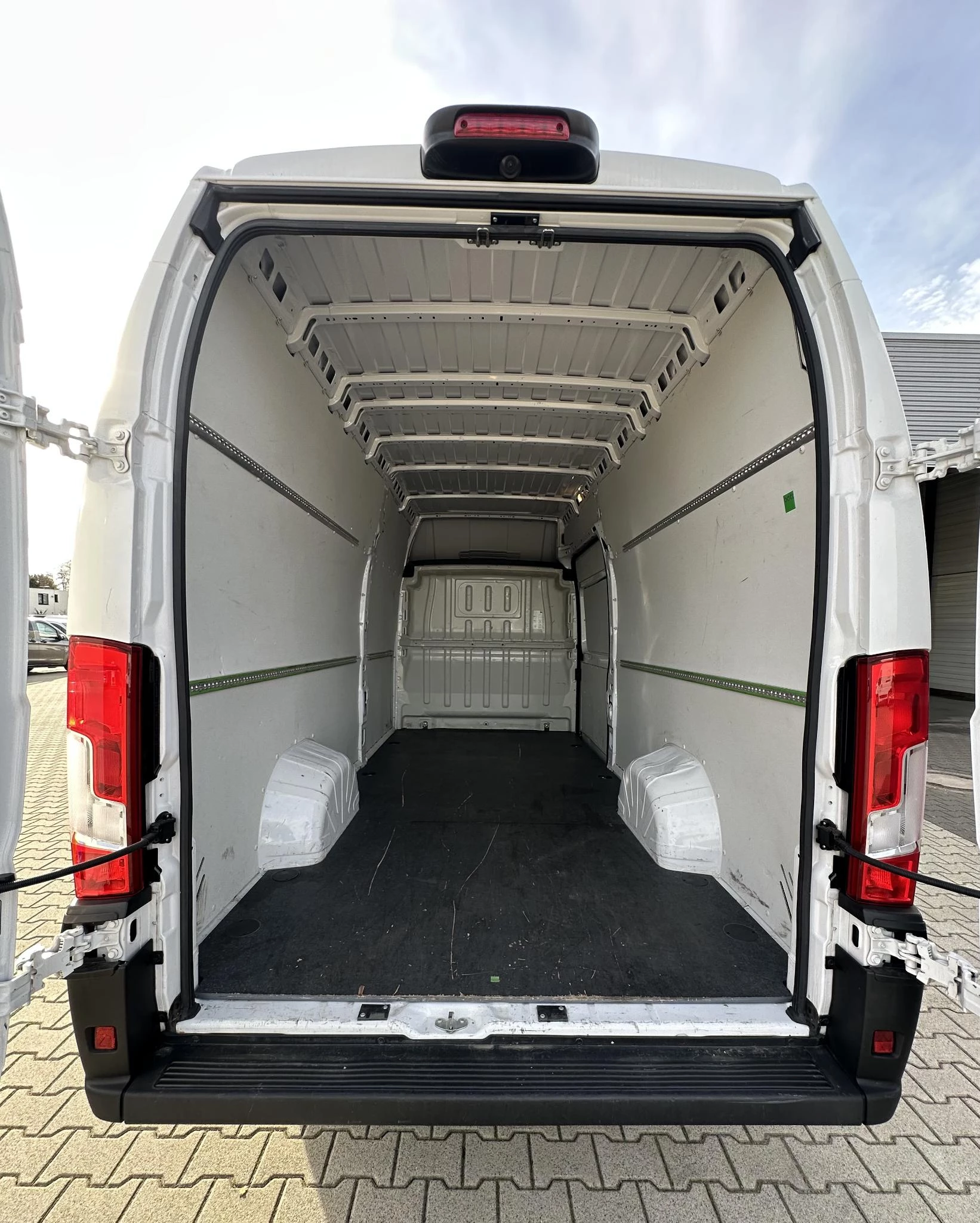 Hoofdafbeelding Opel Movano