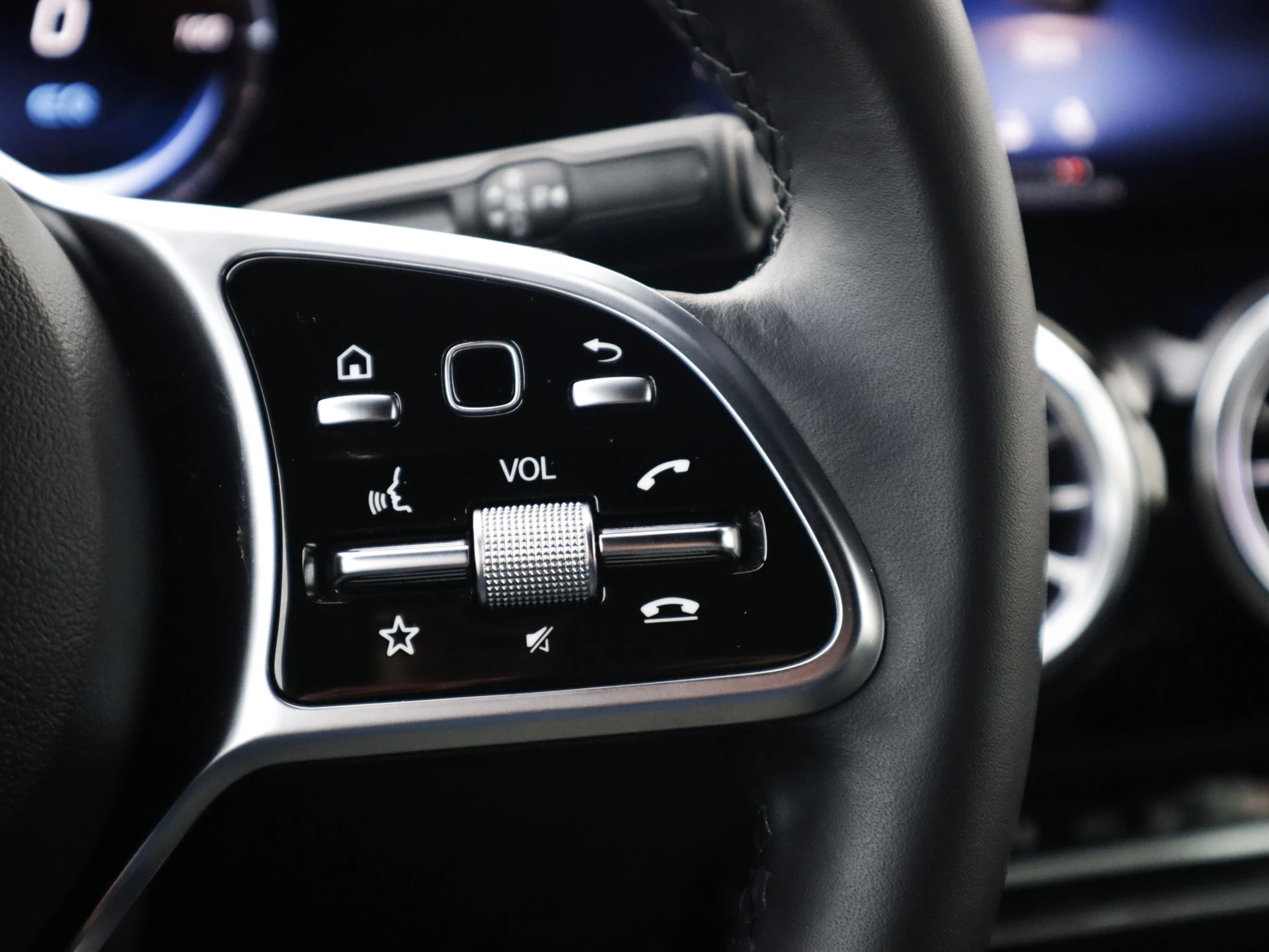 Hoofdafbeelding Mercedes-Benz EQA