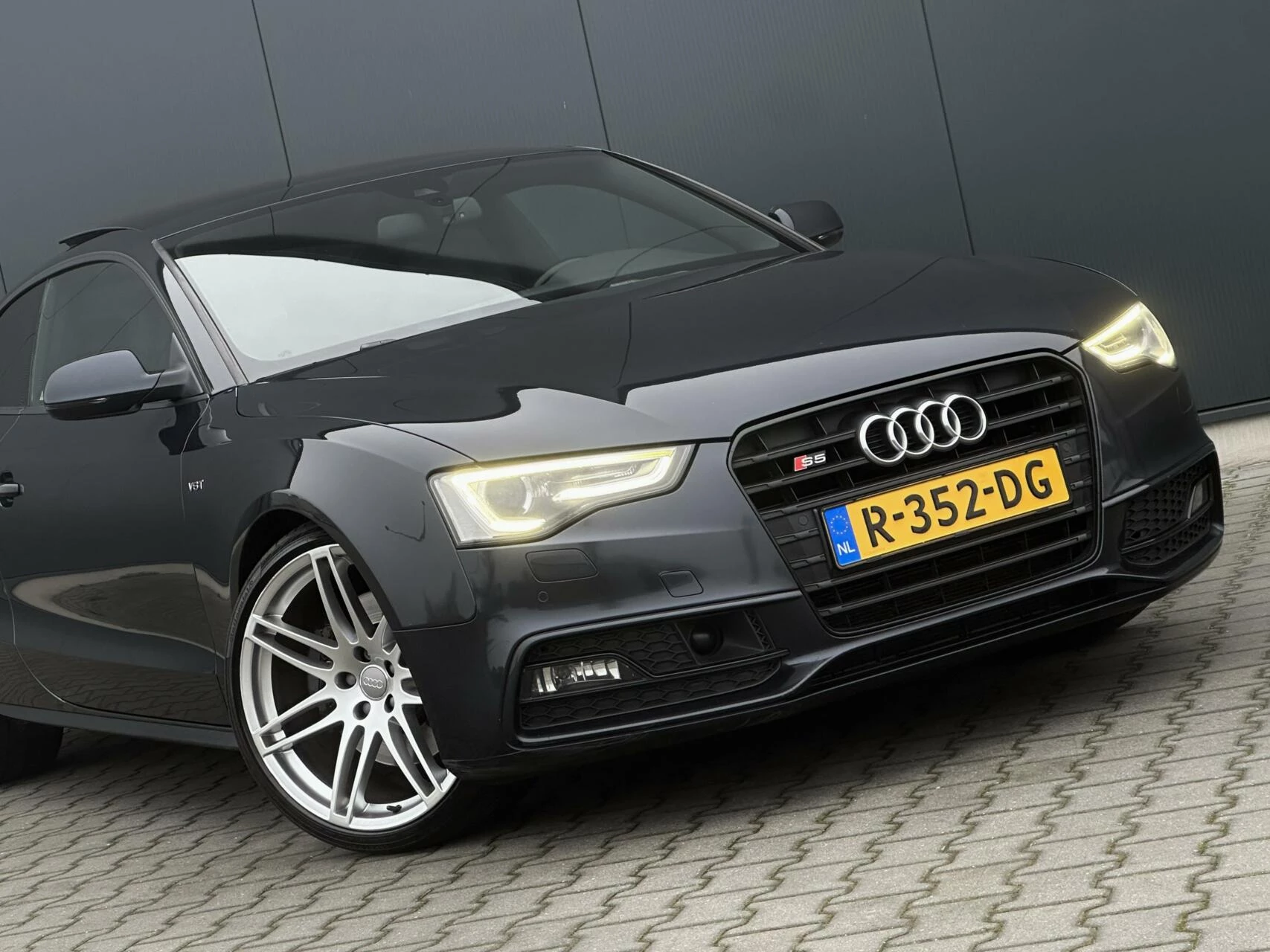 Hoofdafbeelding Audi S5