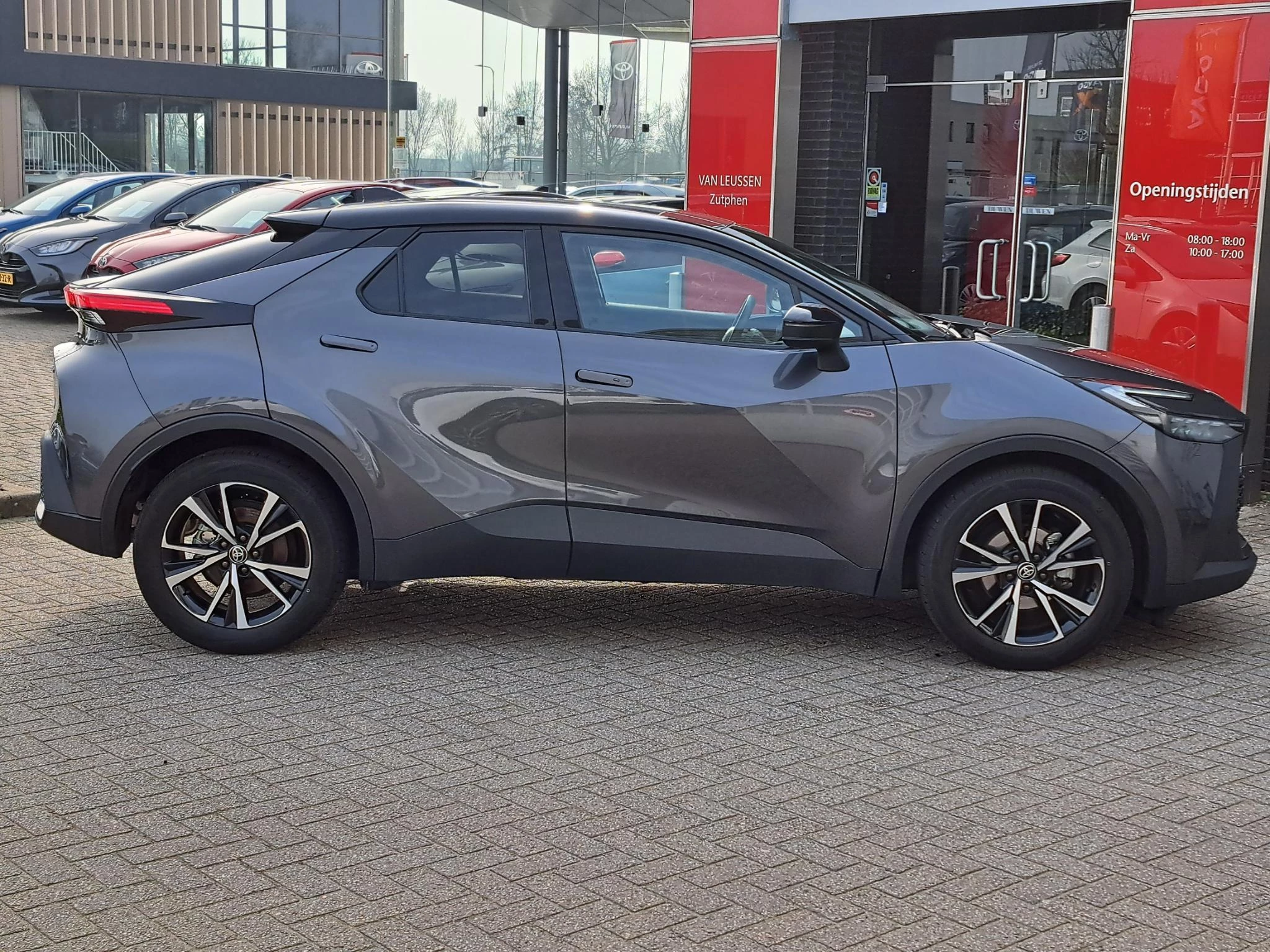 Hoofdafbeelding Toyota C-HR