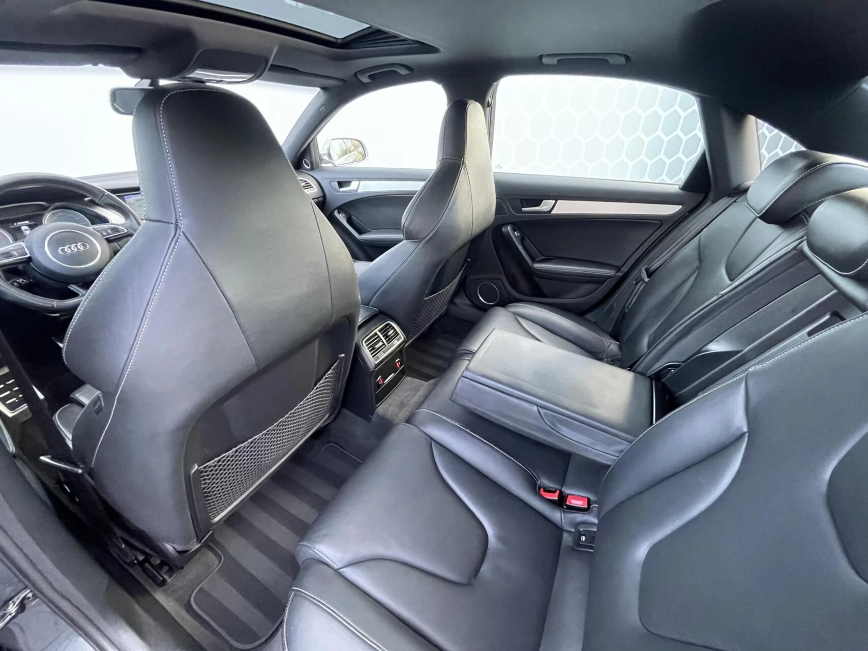 Hoofdafbeelding Audi S4