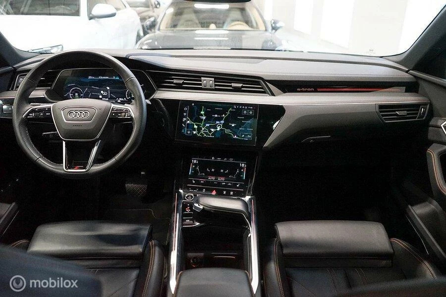 Hoofdafbeelding Audi e-tron