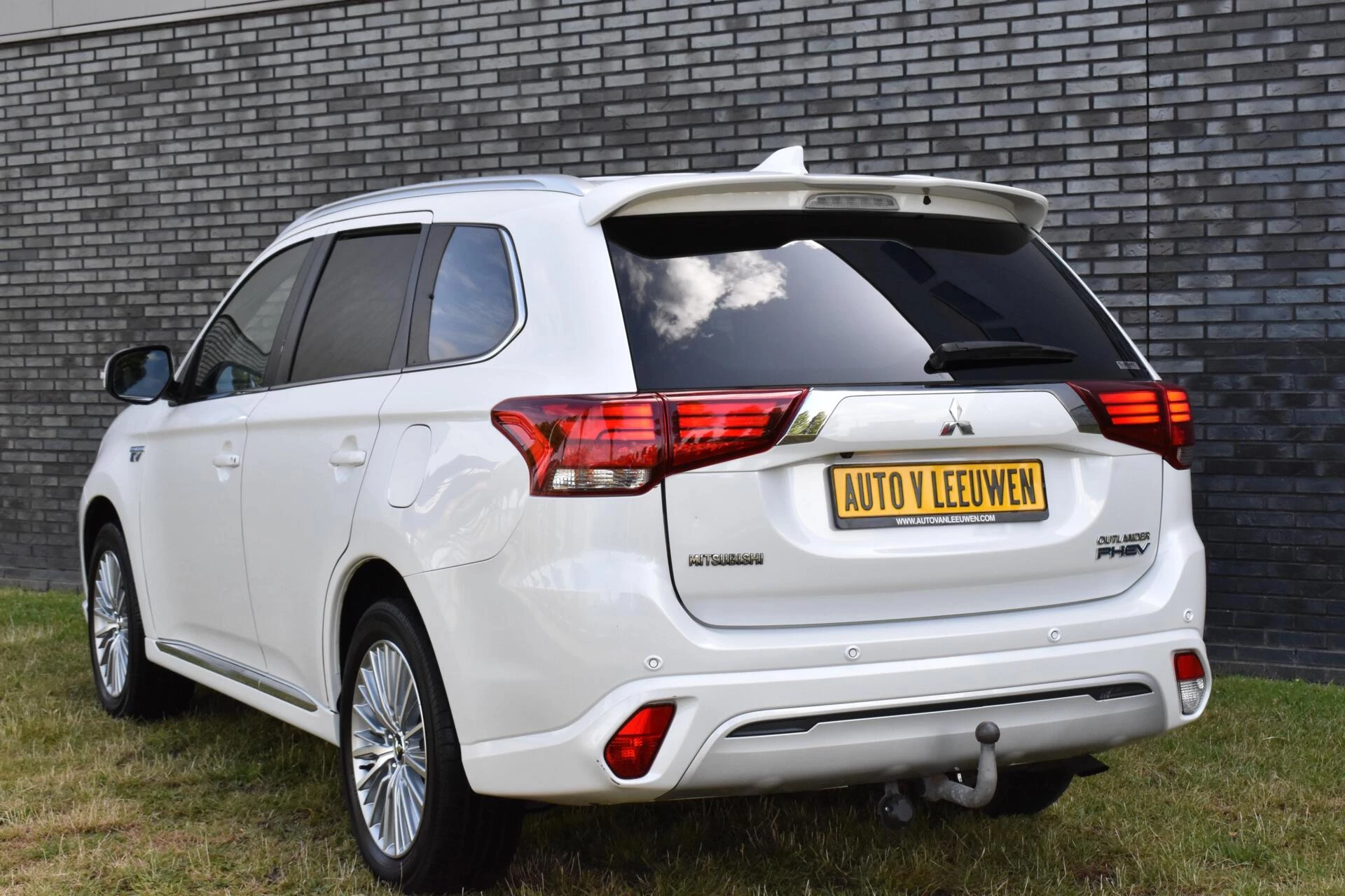 Hoofdafbeelding Mitsubishi Outlander