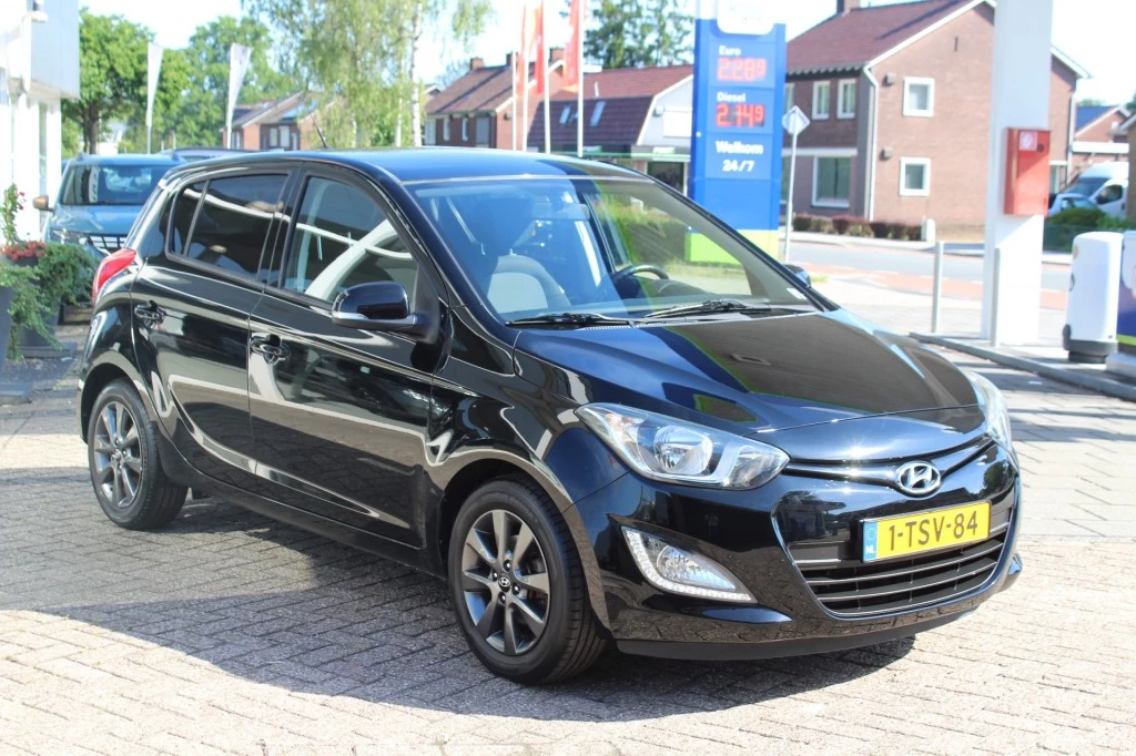 Hoofdafbeelding Hyundai i20