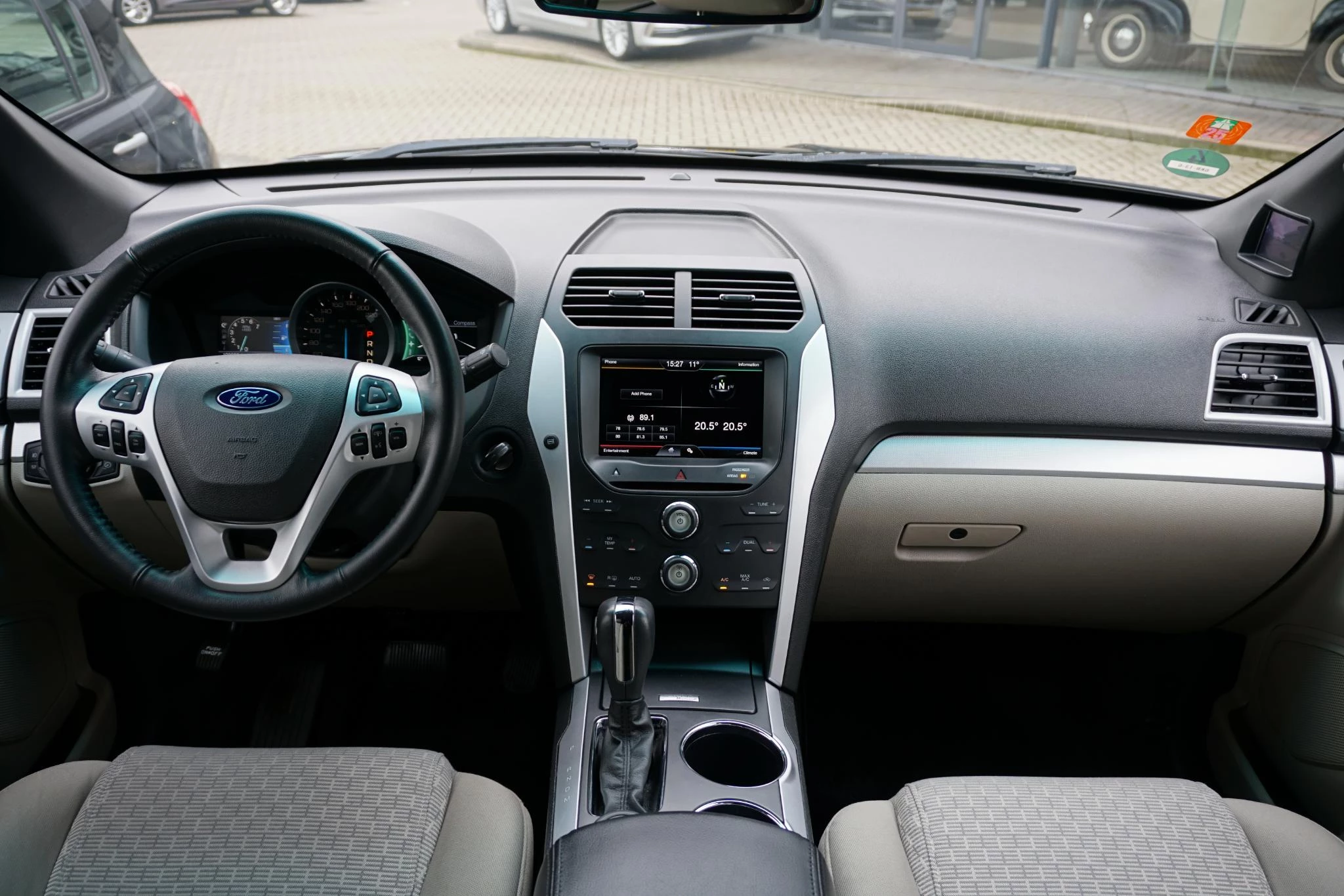 Hoofdafbeelding Ford Explorer
