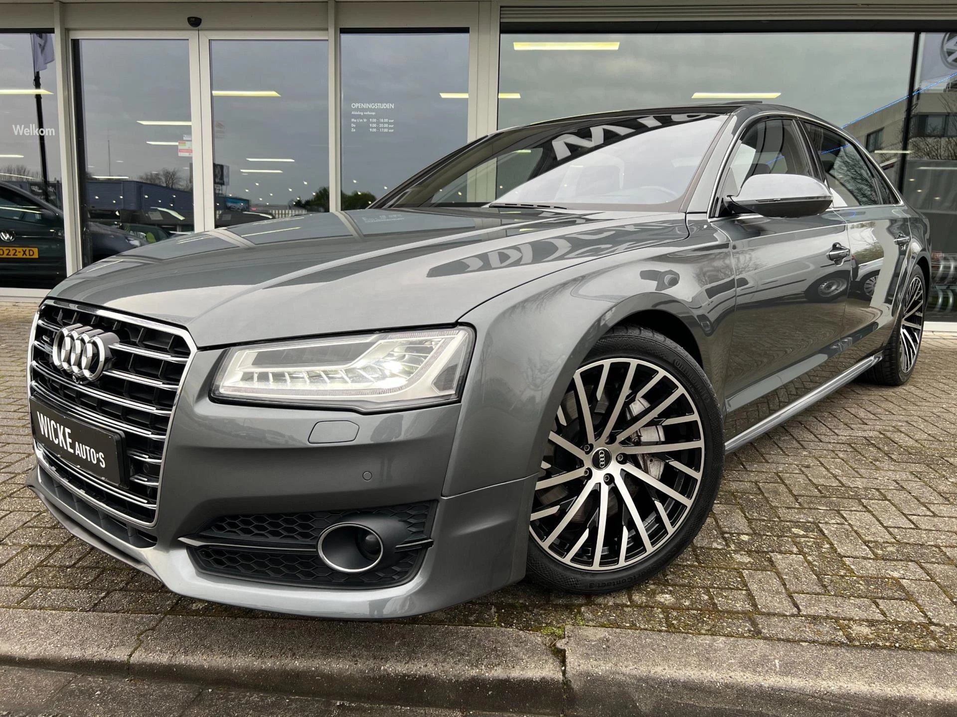 Hoofdafbeelding Audi A8