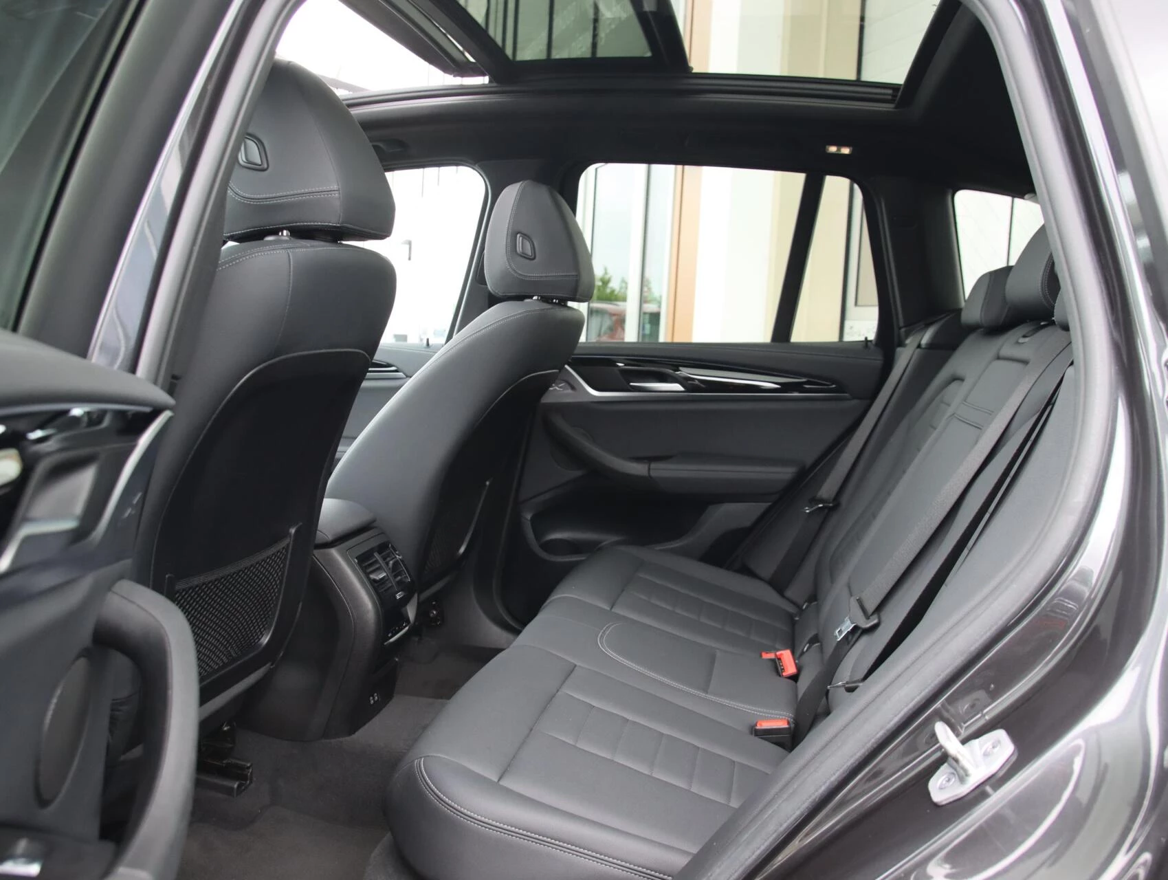 Hoofdafbeelding BMW iX3