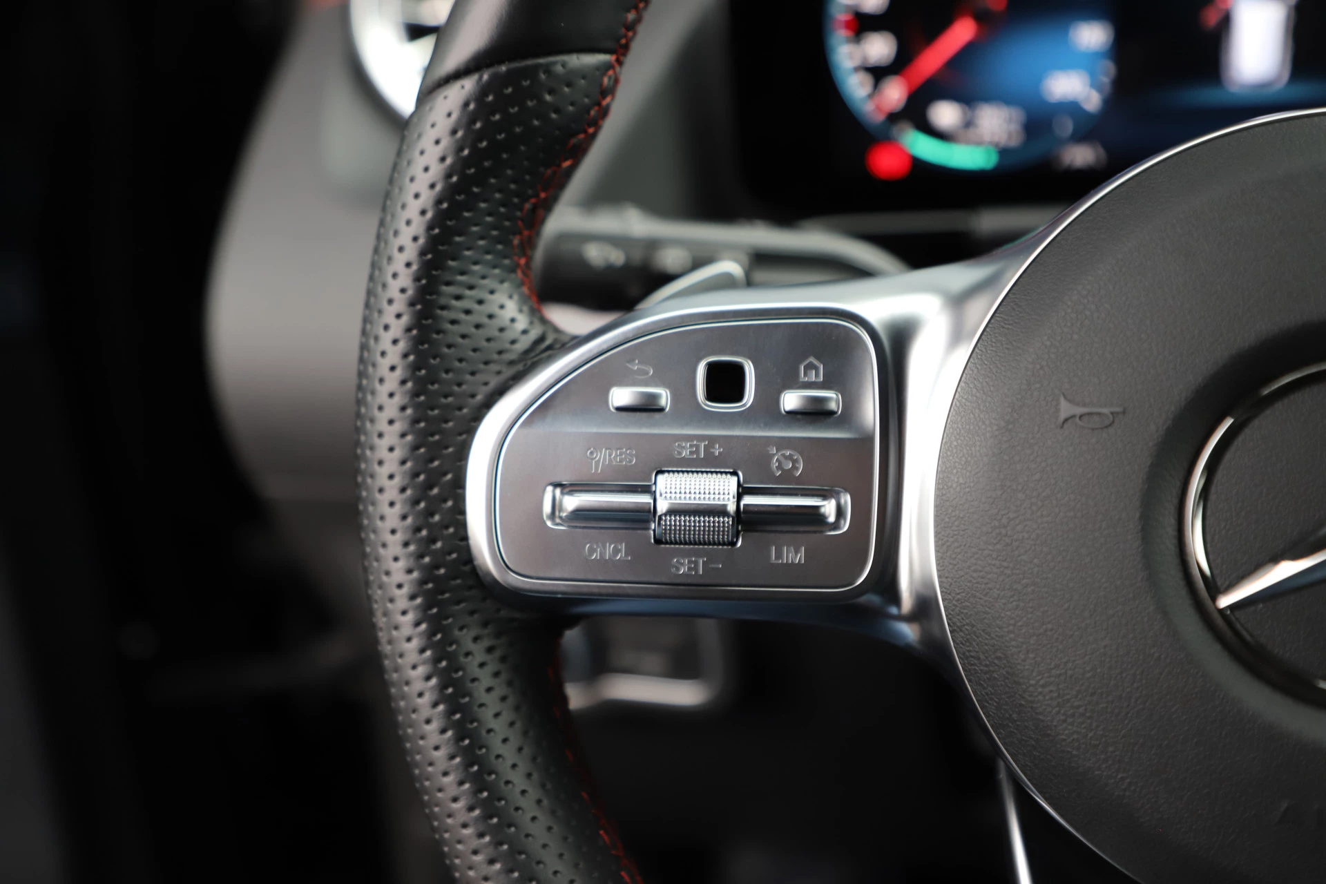 Hoofdafbeelding Mercedes-Benz EQA