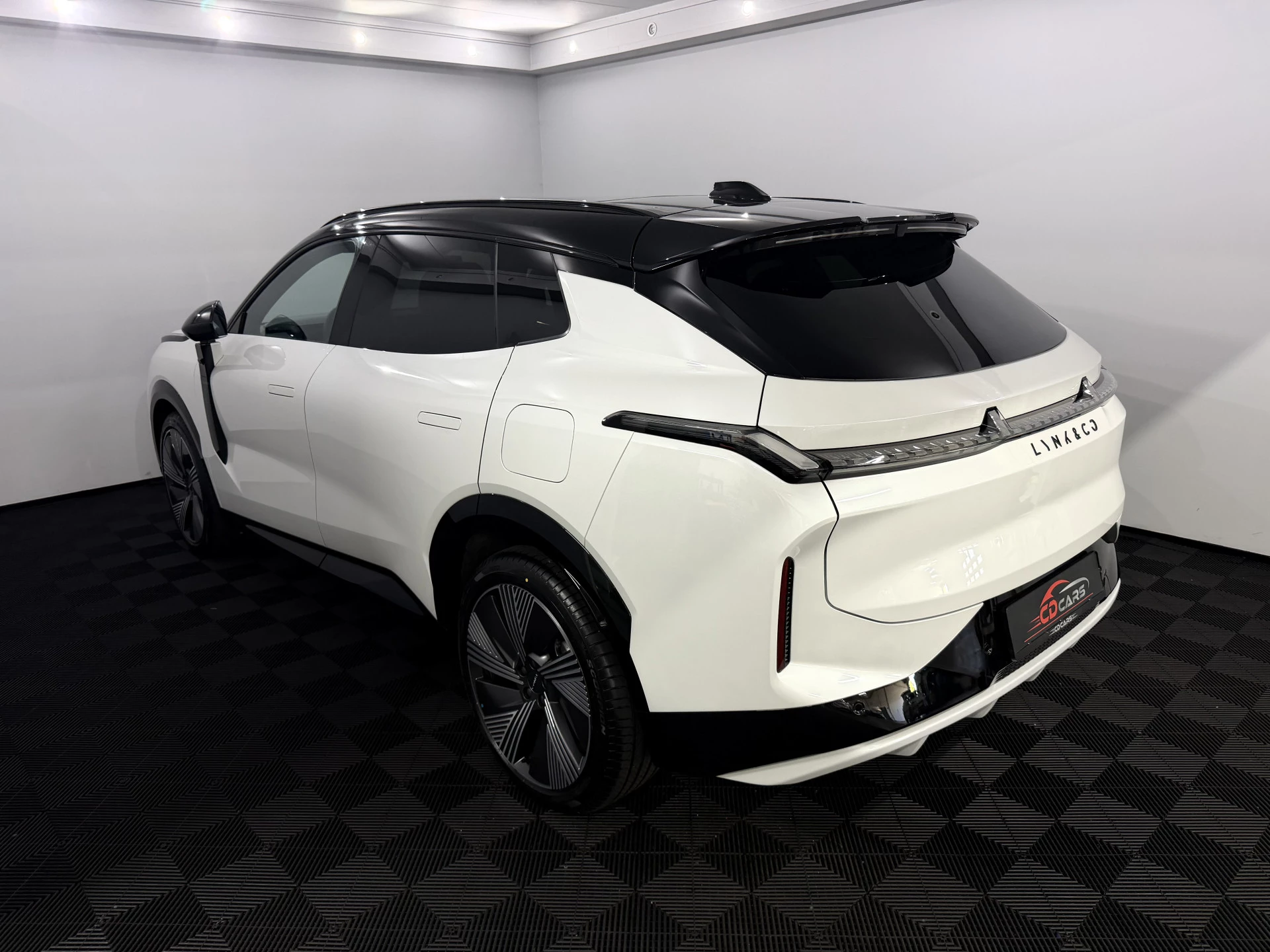 Hoofdafbeelding Lynk & Co 08