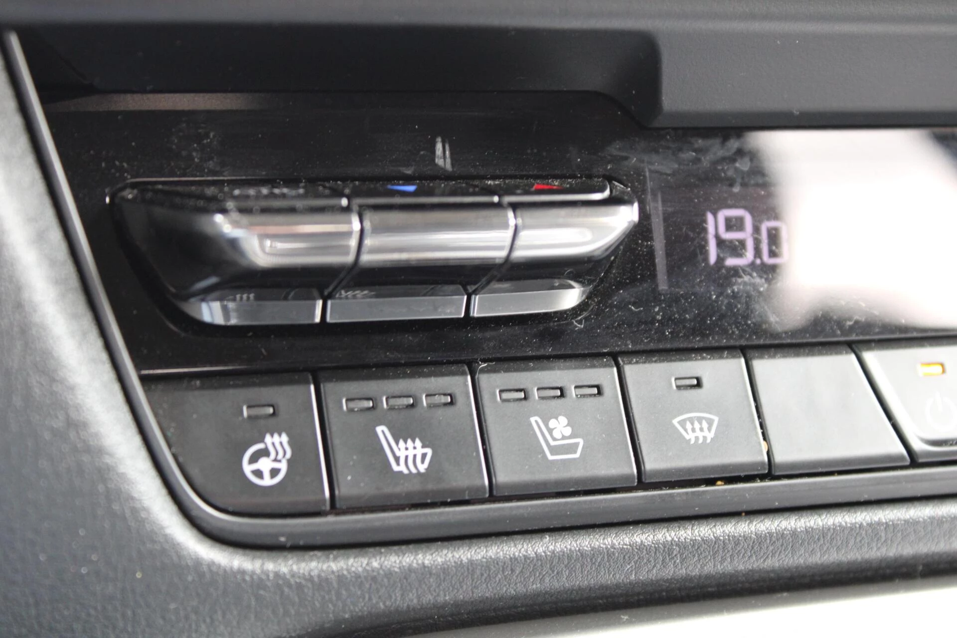 Hoofdafbeelding Mazda CX-60