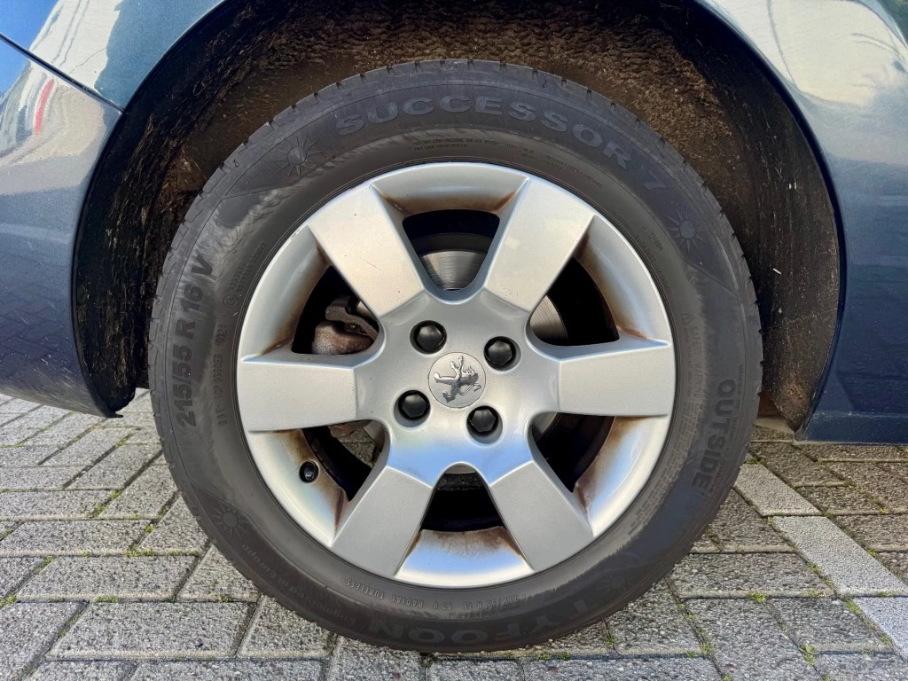 Hoofdafbeelding Peugeot 5008