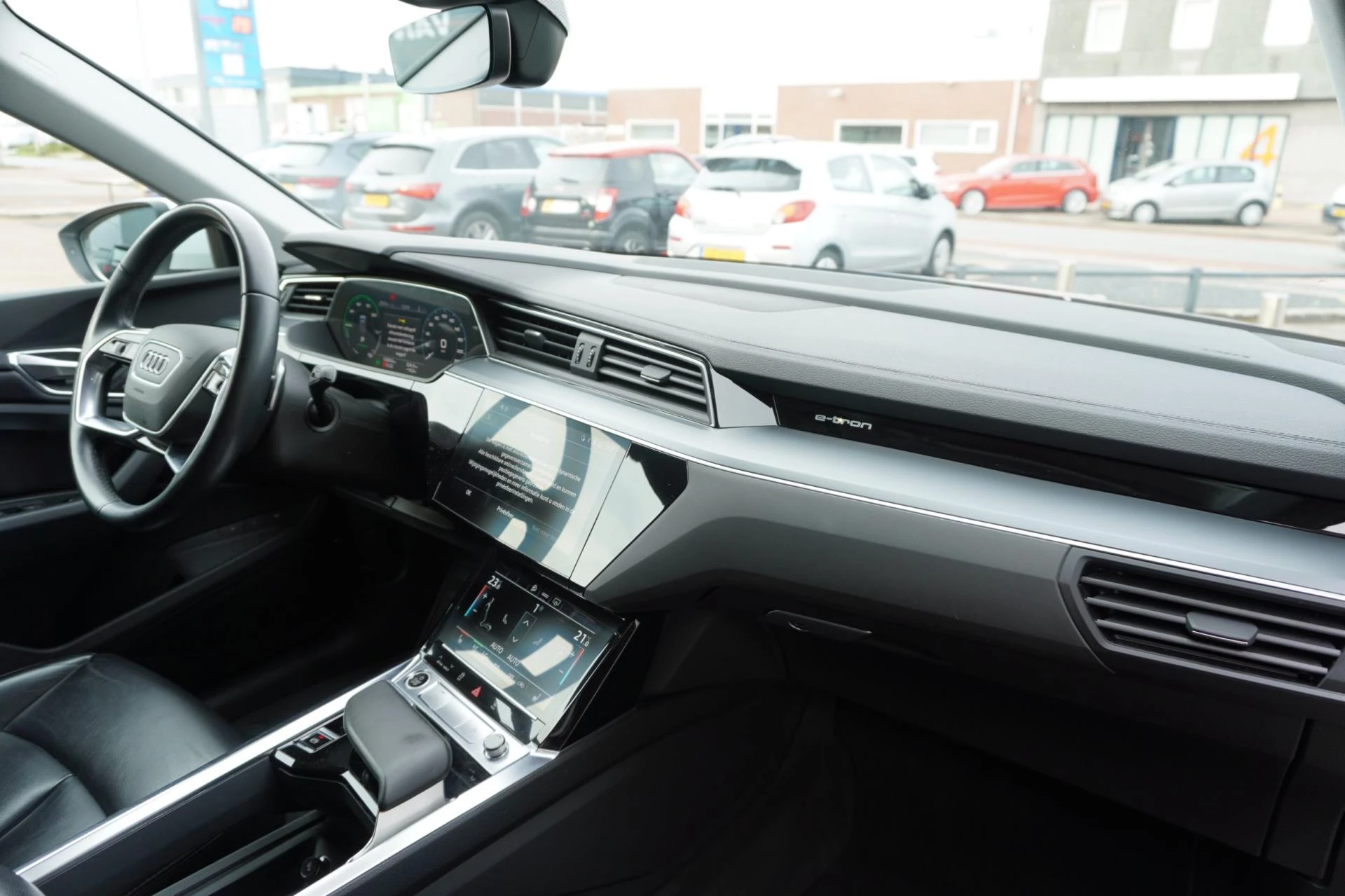 Hoofdafbeelding Audi e-tron