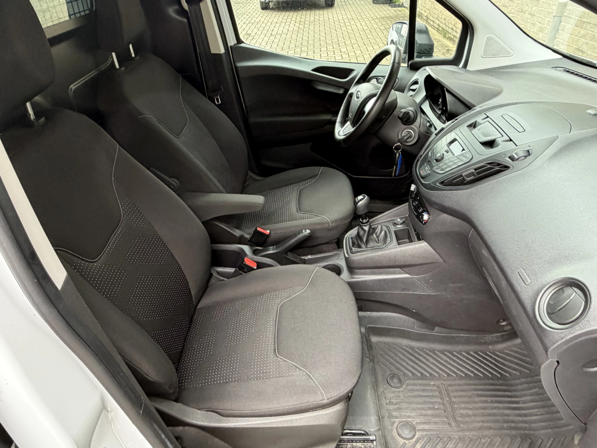 Hoofdafbeelding Ford Transit Courier