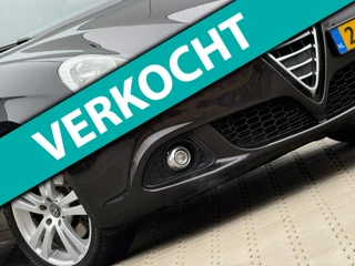 Alfa Romeo Giulietta 1.4 T Distinctive Lusso Automaat - Nero Ertna - Chique