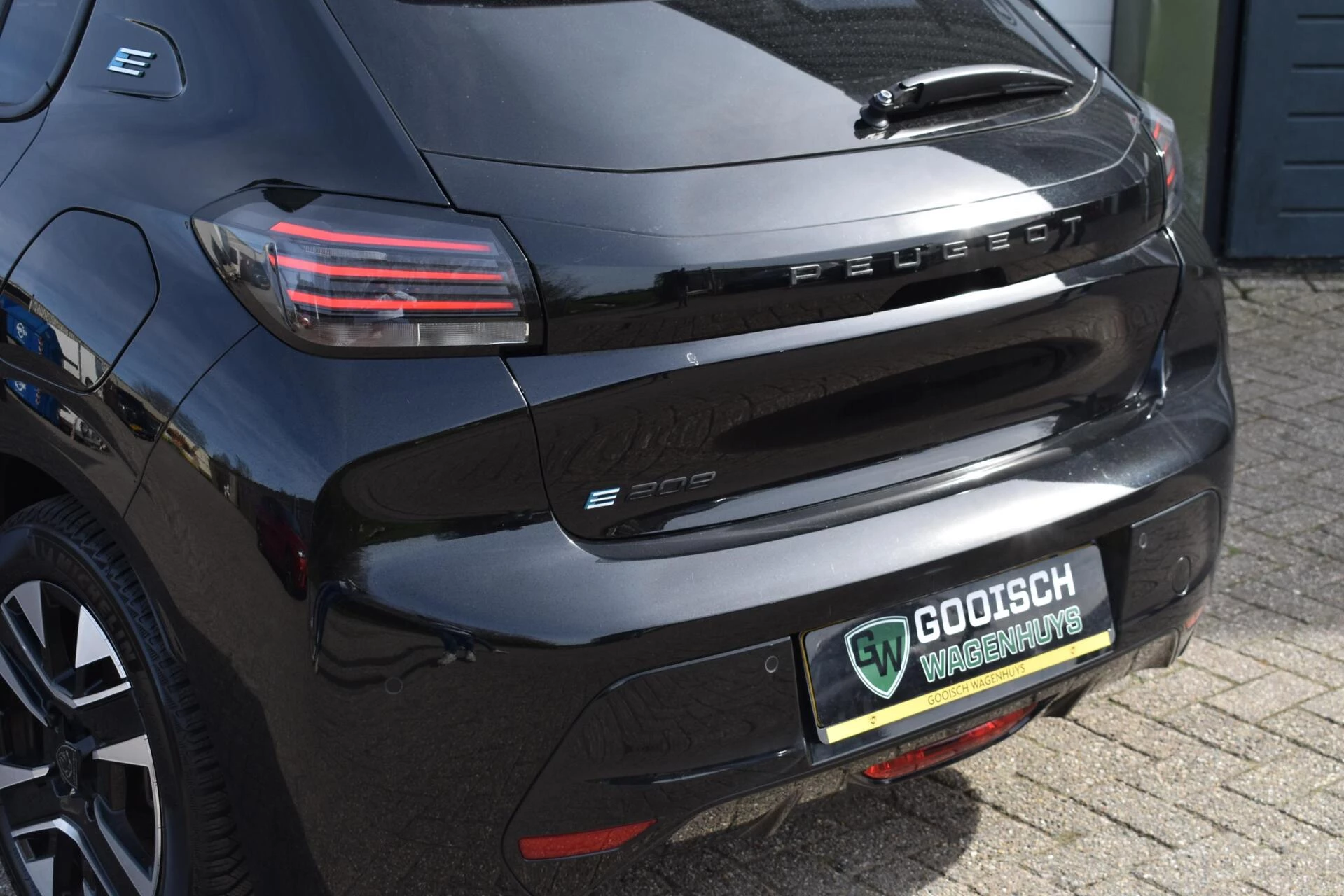 Hoofdafbeelding Peugeot e-208