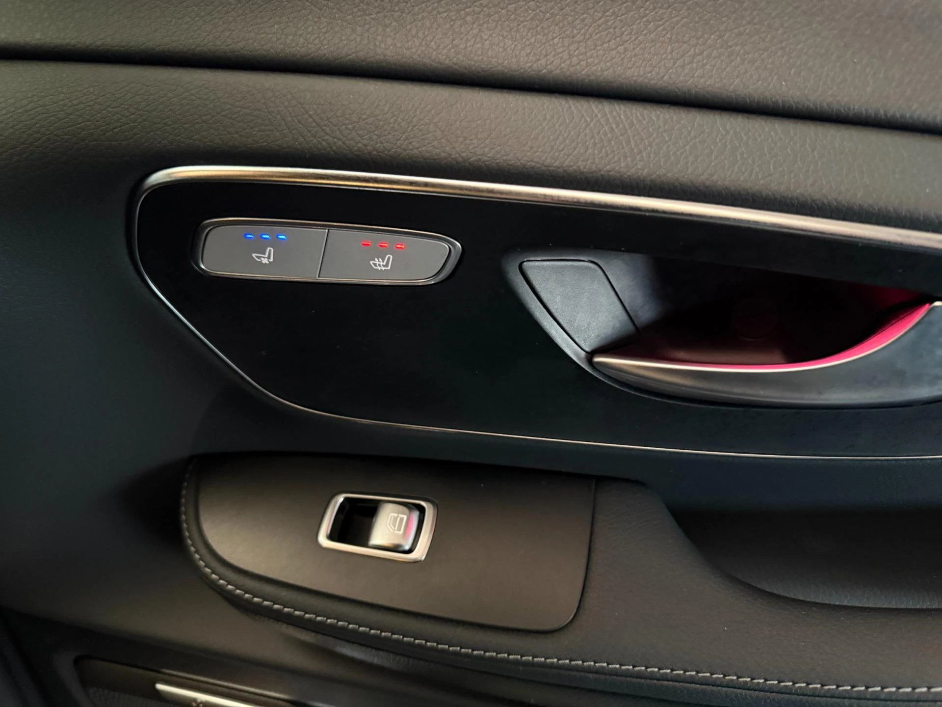 Hoofdafbeelding Mercedes-Benz EQV