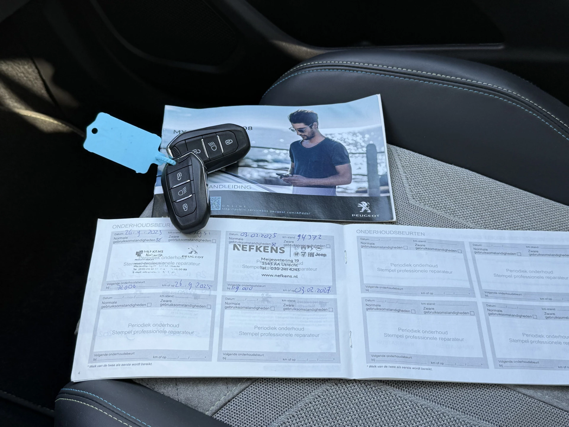 Hoofdafbeelding Peugeot e-2008