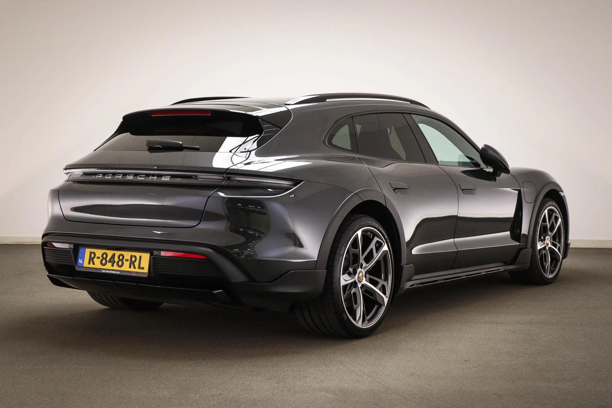 Hoofdafbeelding Porsche Taycan