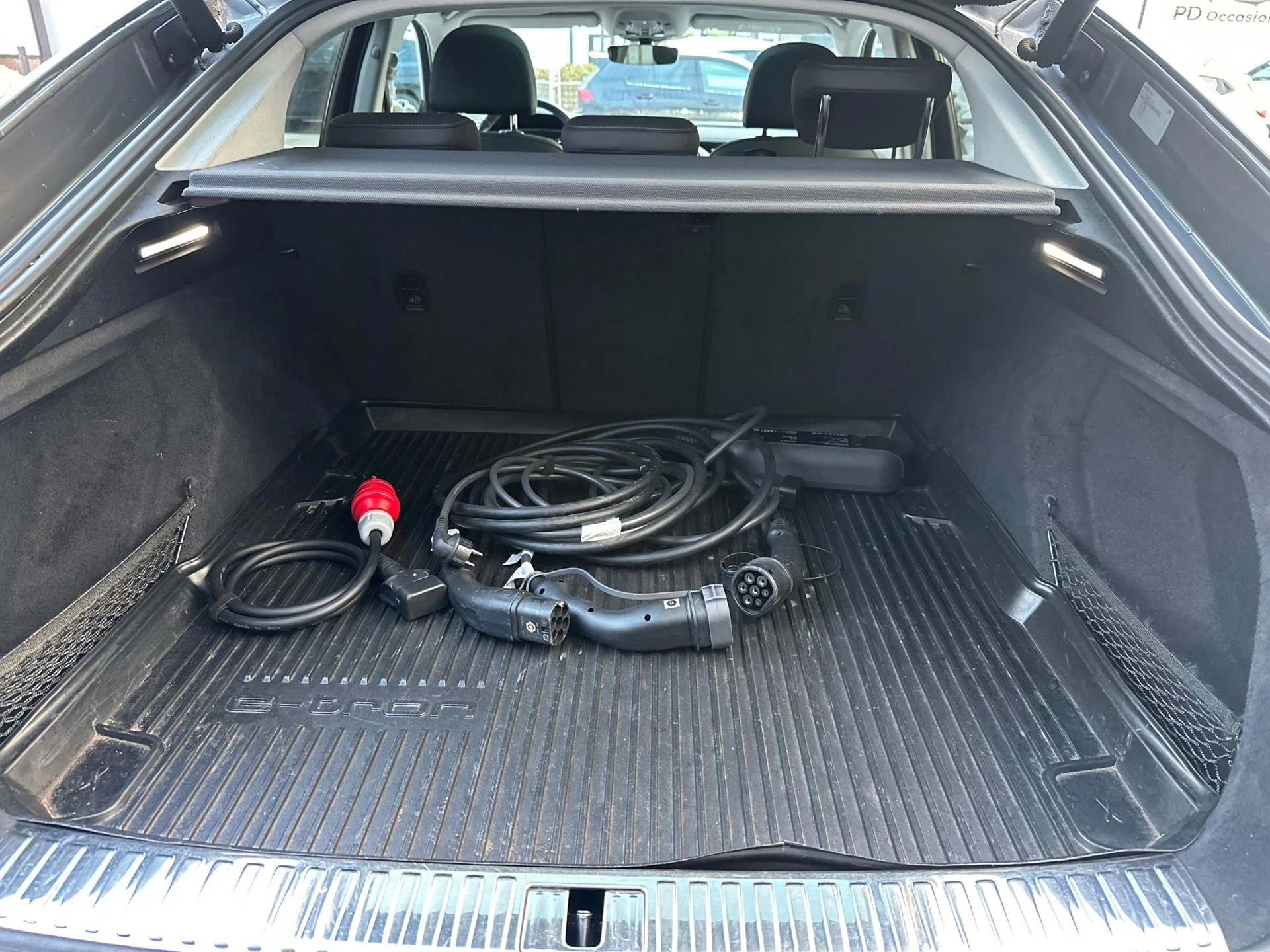 Hoofdafbeelding Audi e-tron