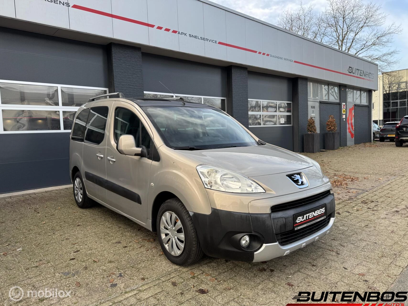 Hoofdafbeelding Peugeot Partner